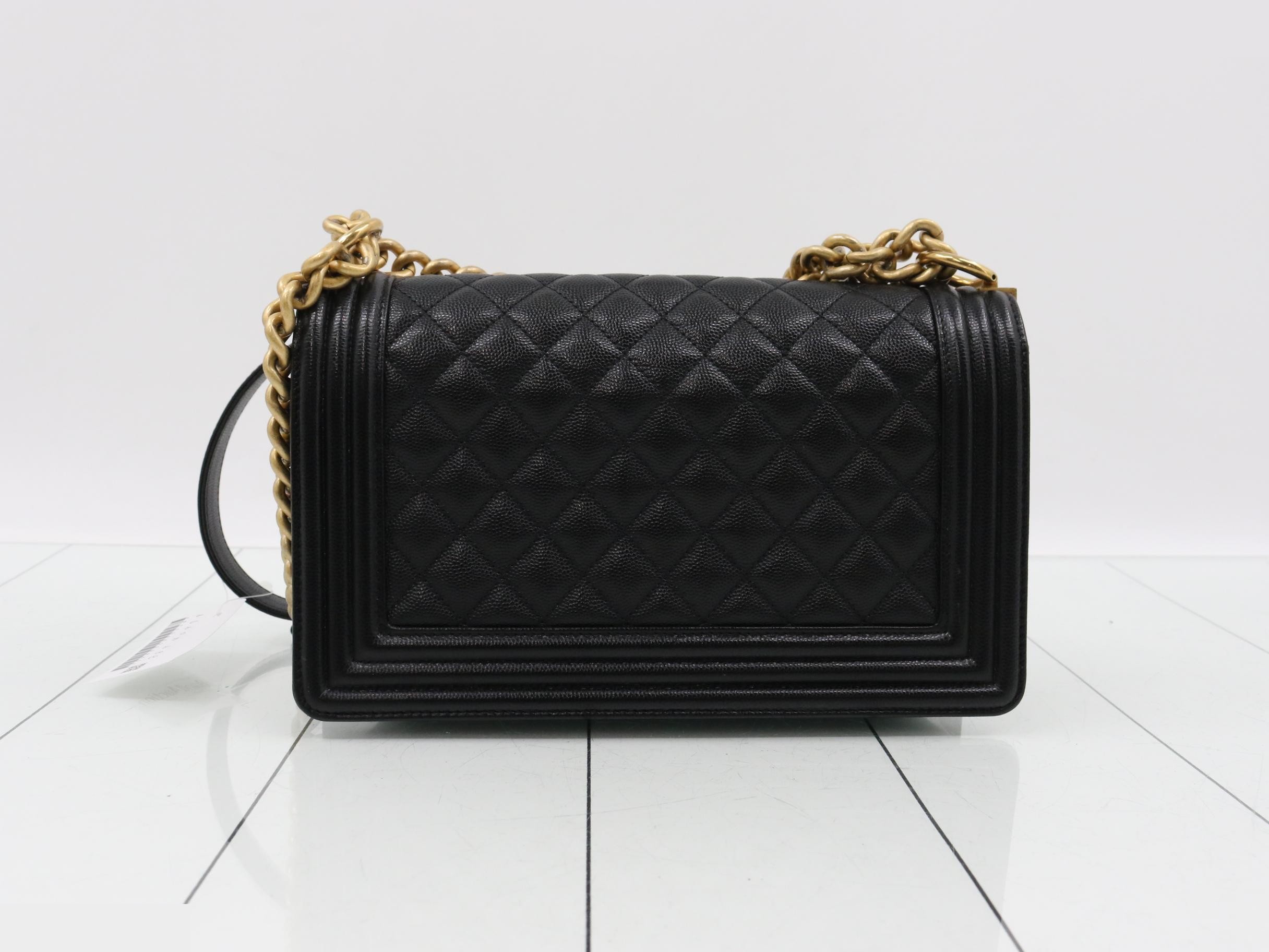 Caviar Skin Boy Chanel Black — view 2