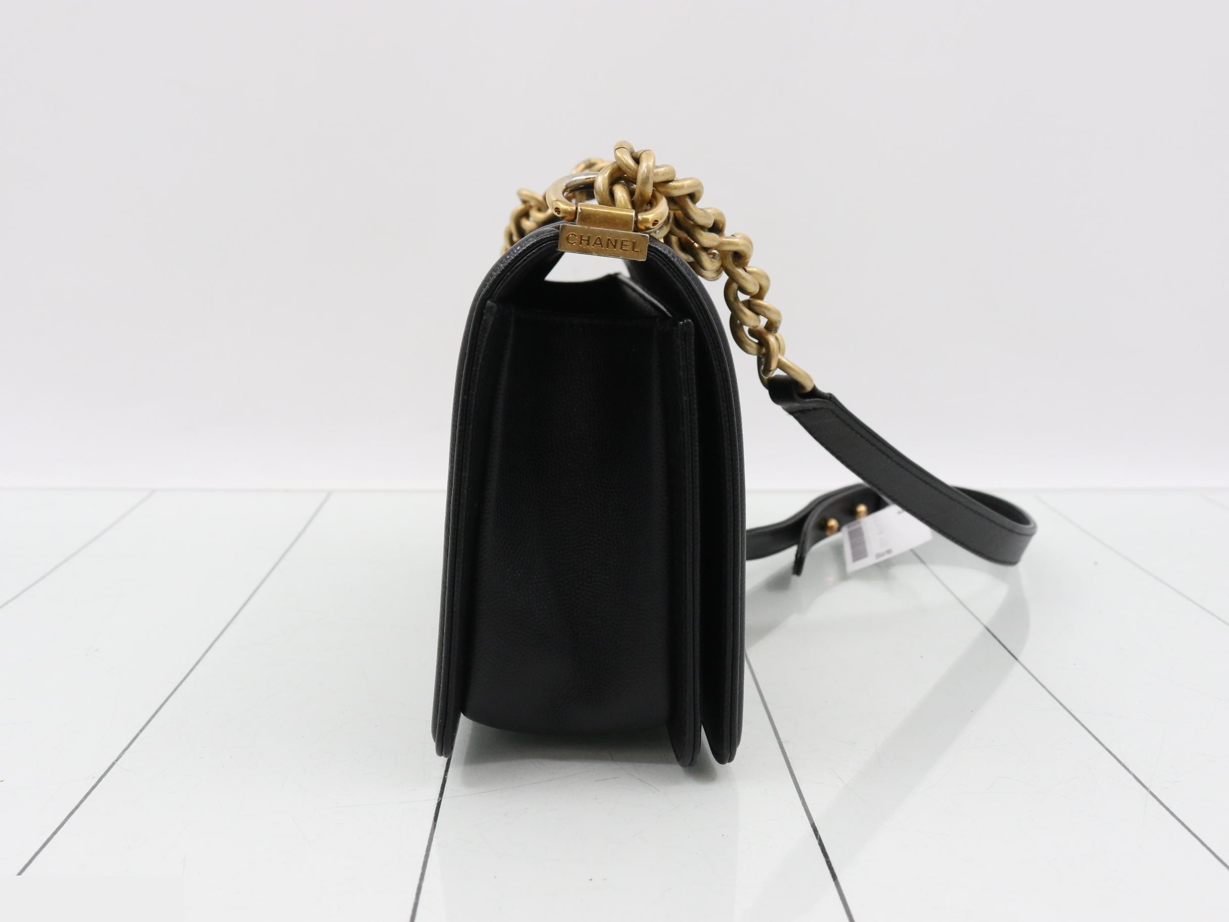 Caviar Skin Boy Chanel Black — view 4
