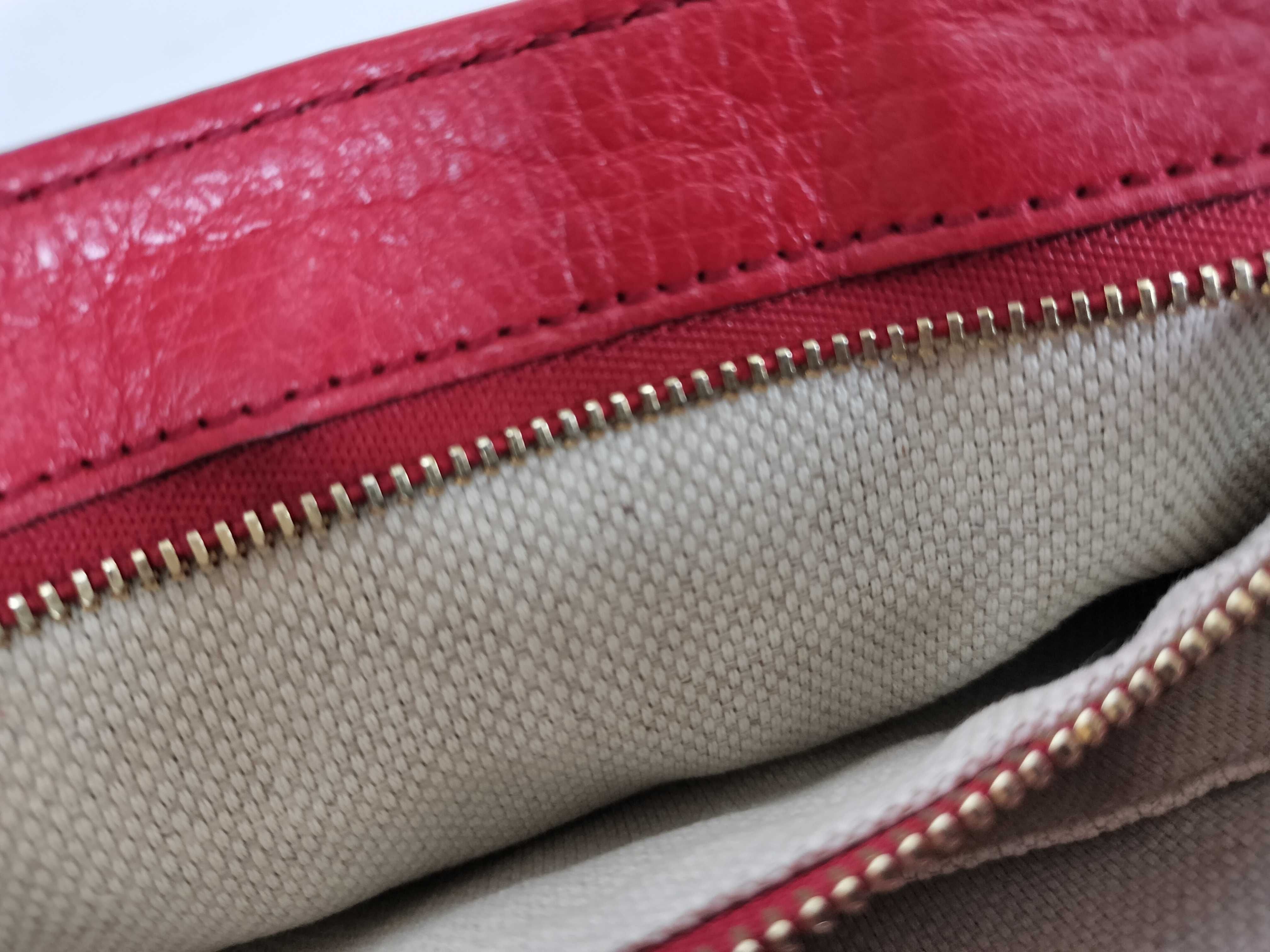 Soho Interlocking Tassel Chain Flap Bag Shoulder Bag — view 13