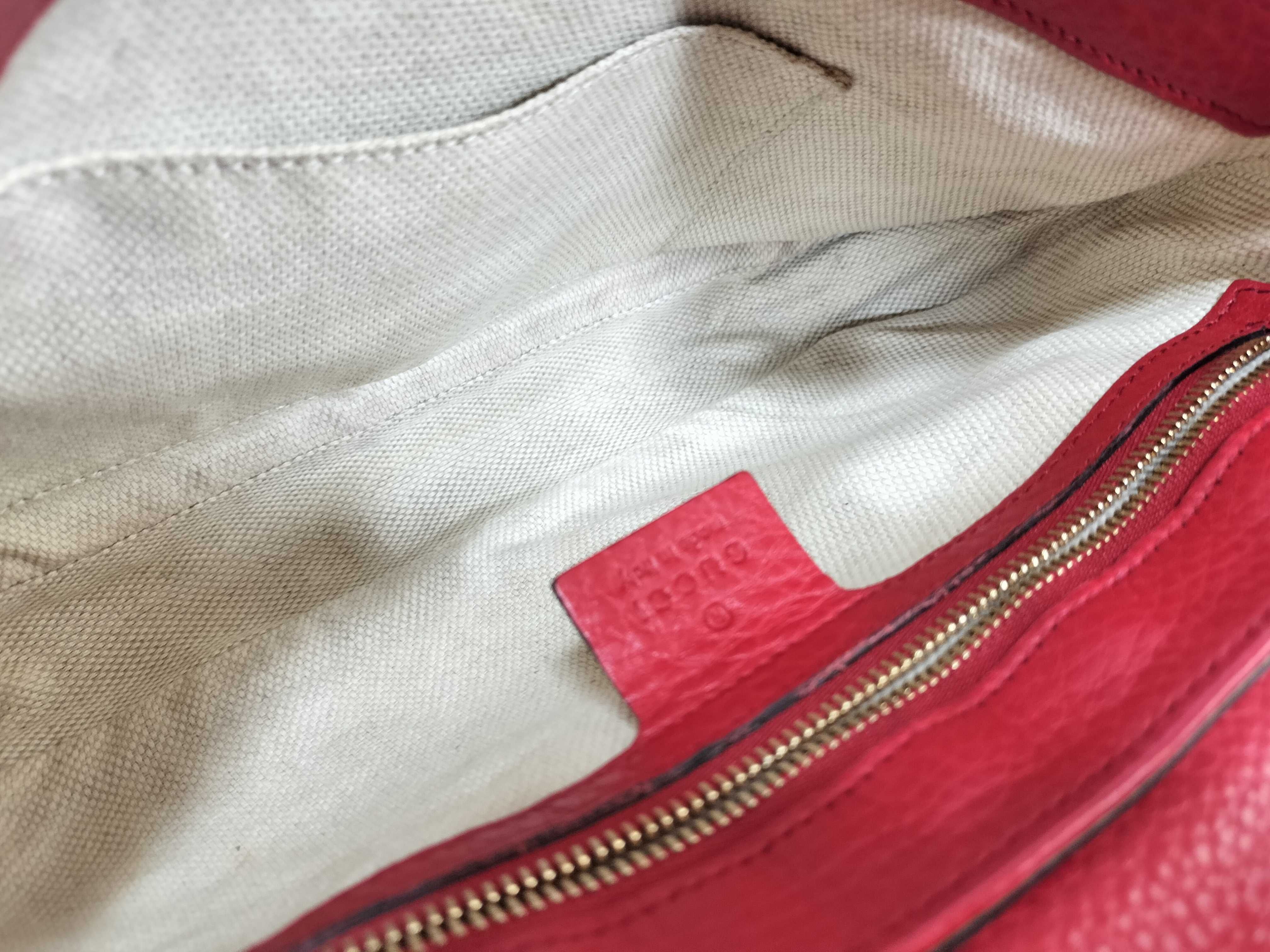 Soho Interlocking Tassel Chain Flap Bag Shoulder Bag — view 10