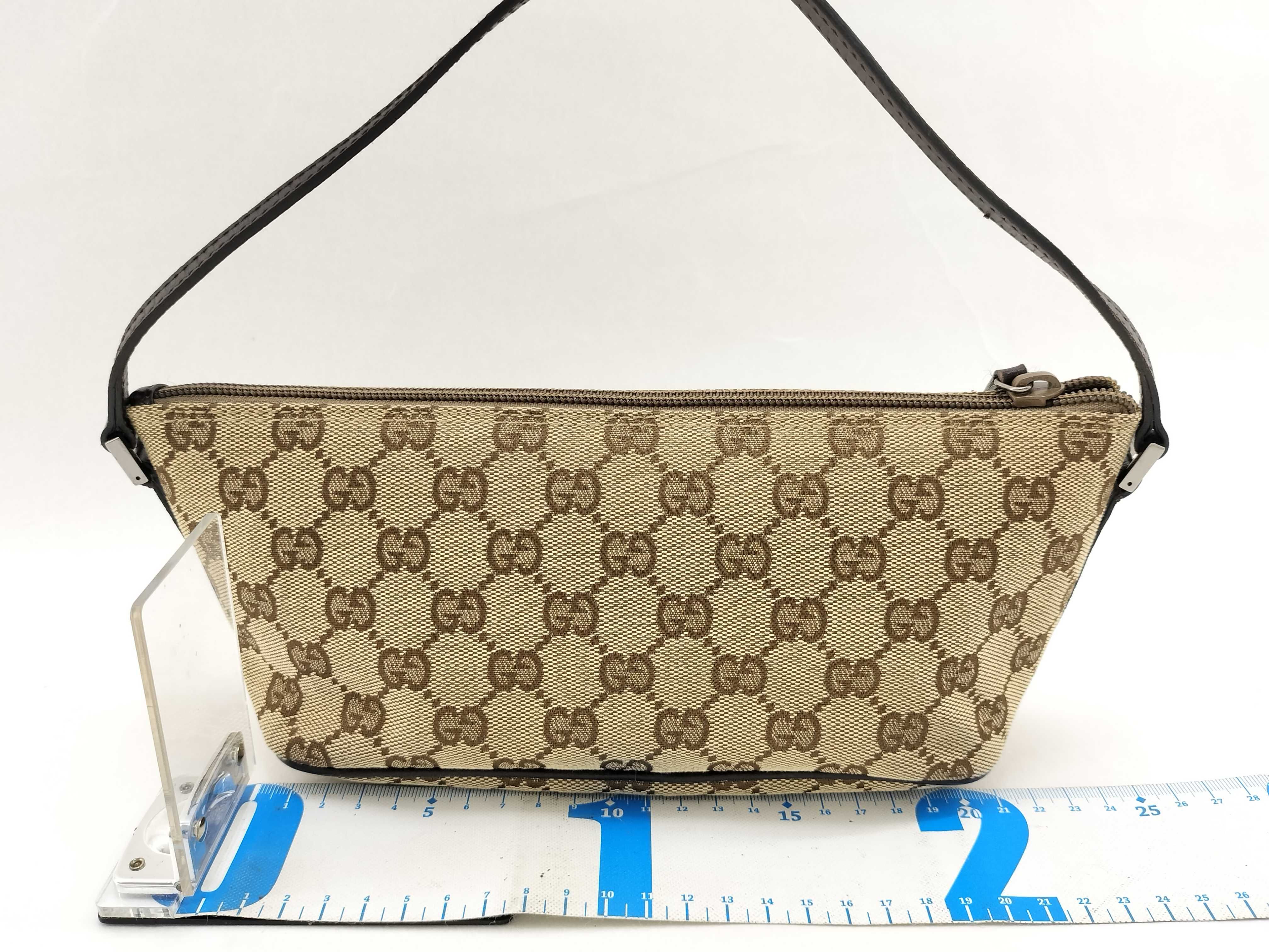 GG Canvas Accessory Pouch GG Canvas Handbag — view 2
