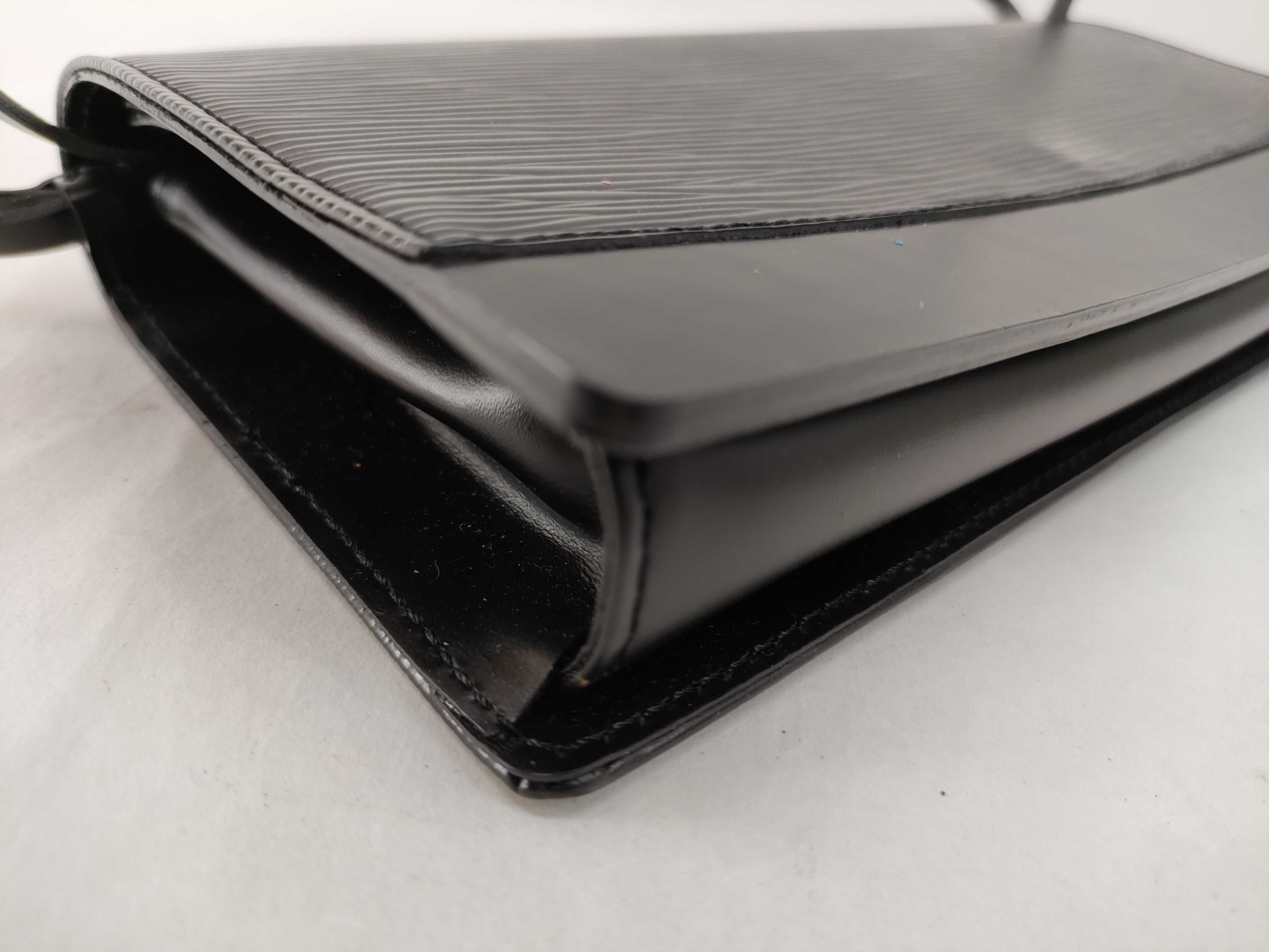 Epi Honfleur Shoulder Bag — view 4