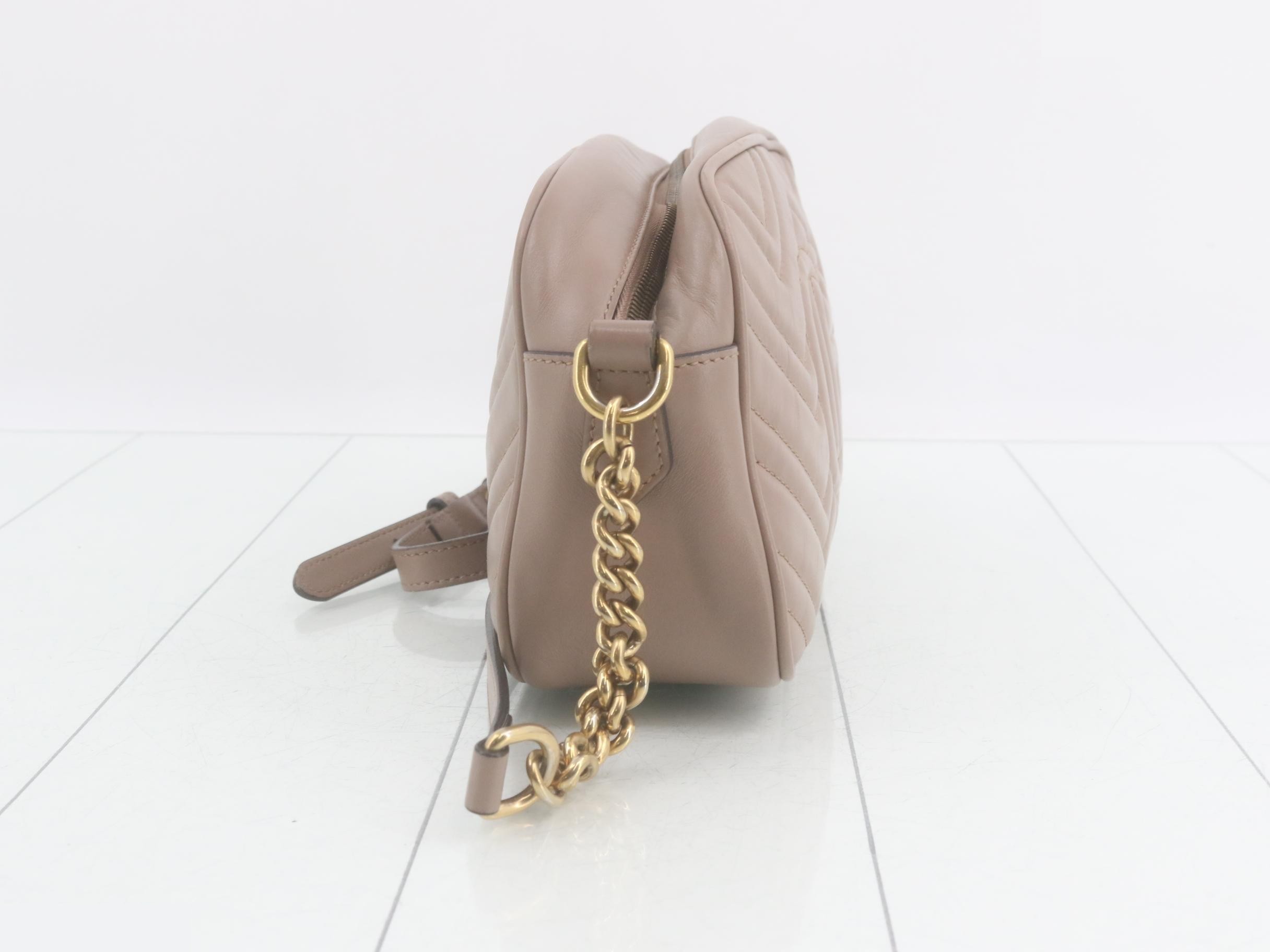 GG Marmont Leather Chain Shoulder Bag — view 3