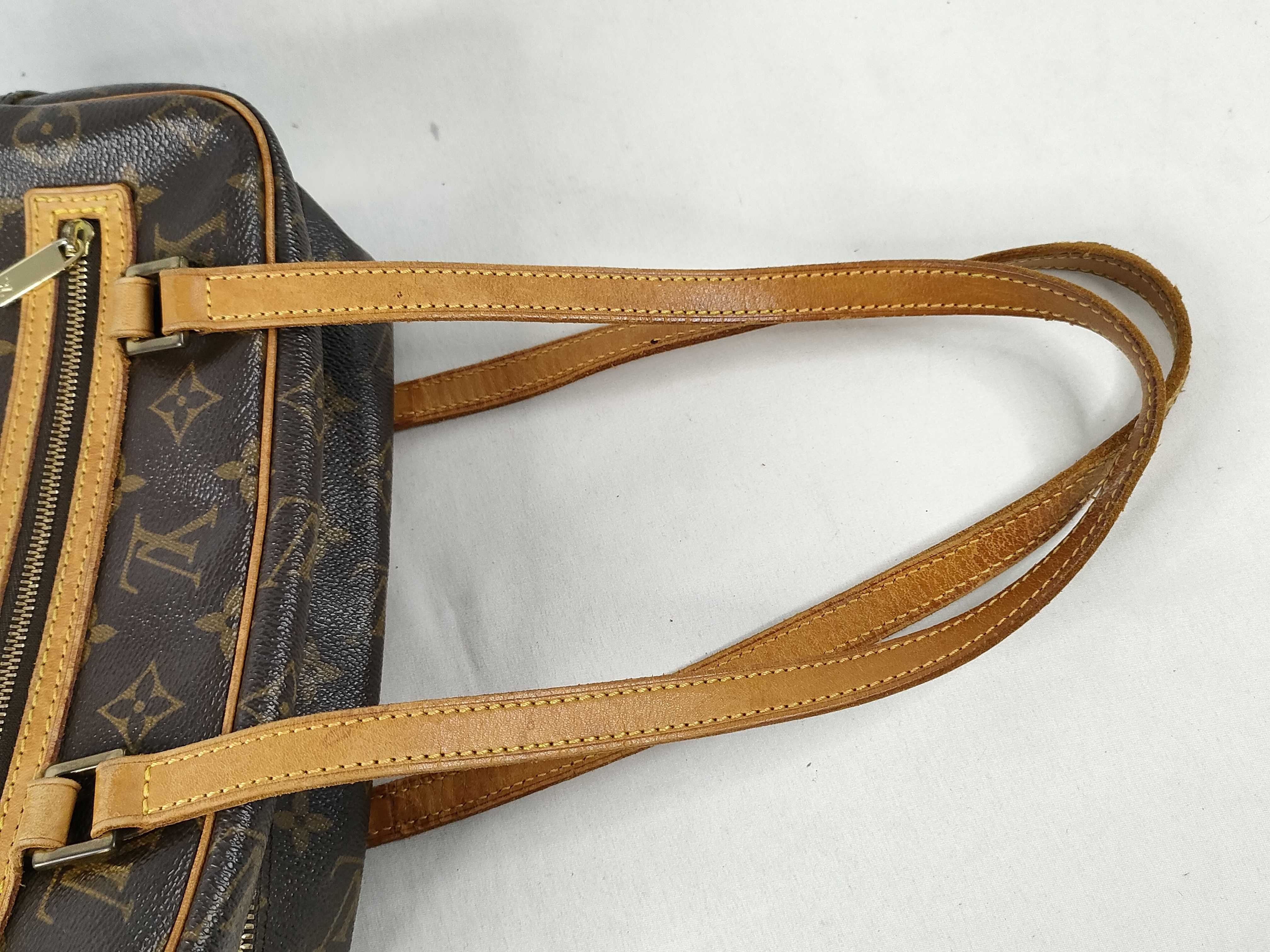 Monogram LV Monogram Cite MM M51182 FL1002 Shoulder Bag — view 3