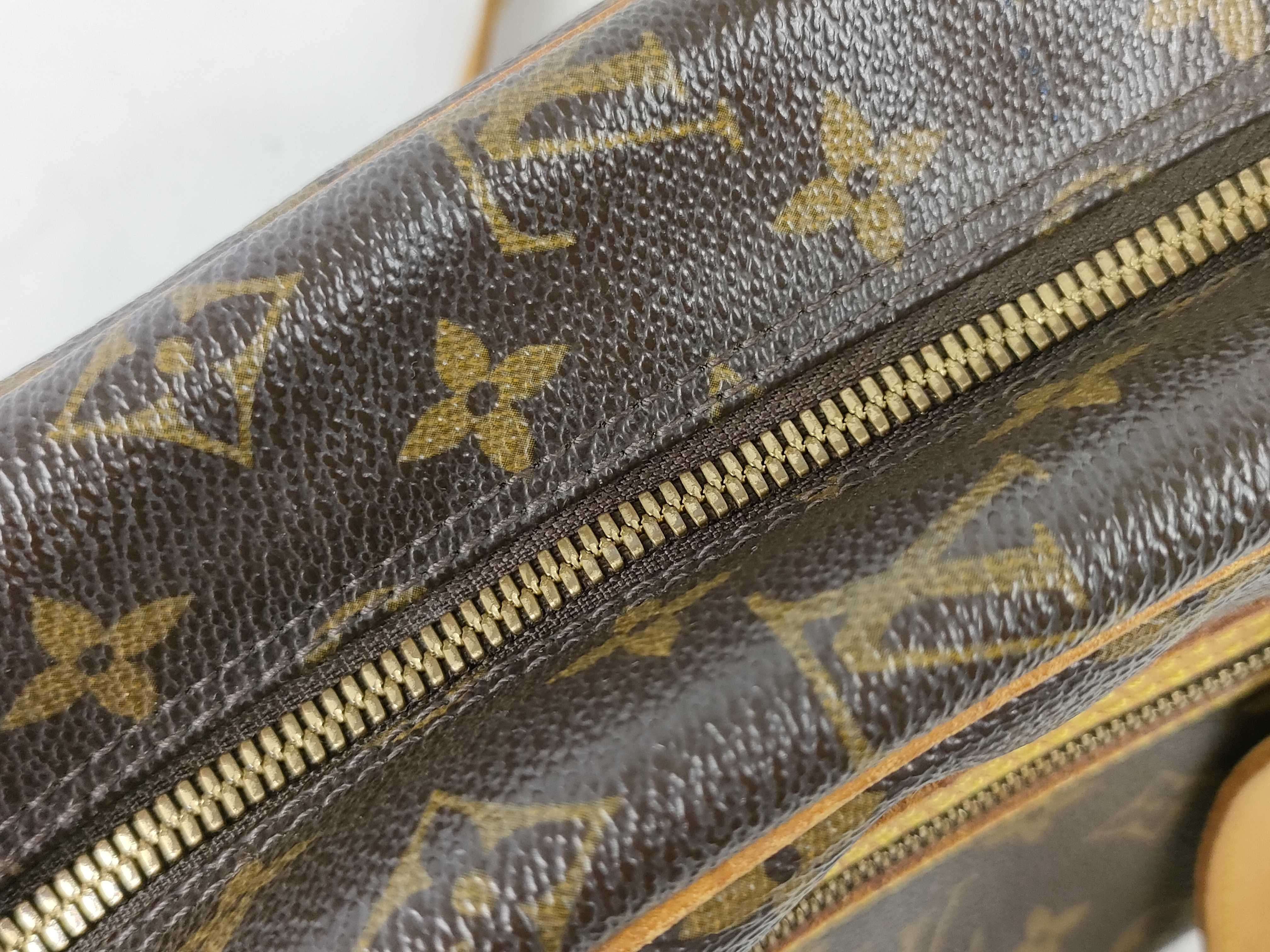 Monogram LV Monogram Cite MM M51182 FL1002 Shoulder Bag — view 8
