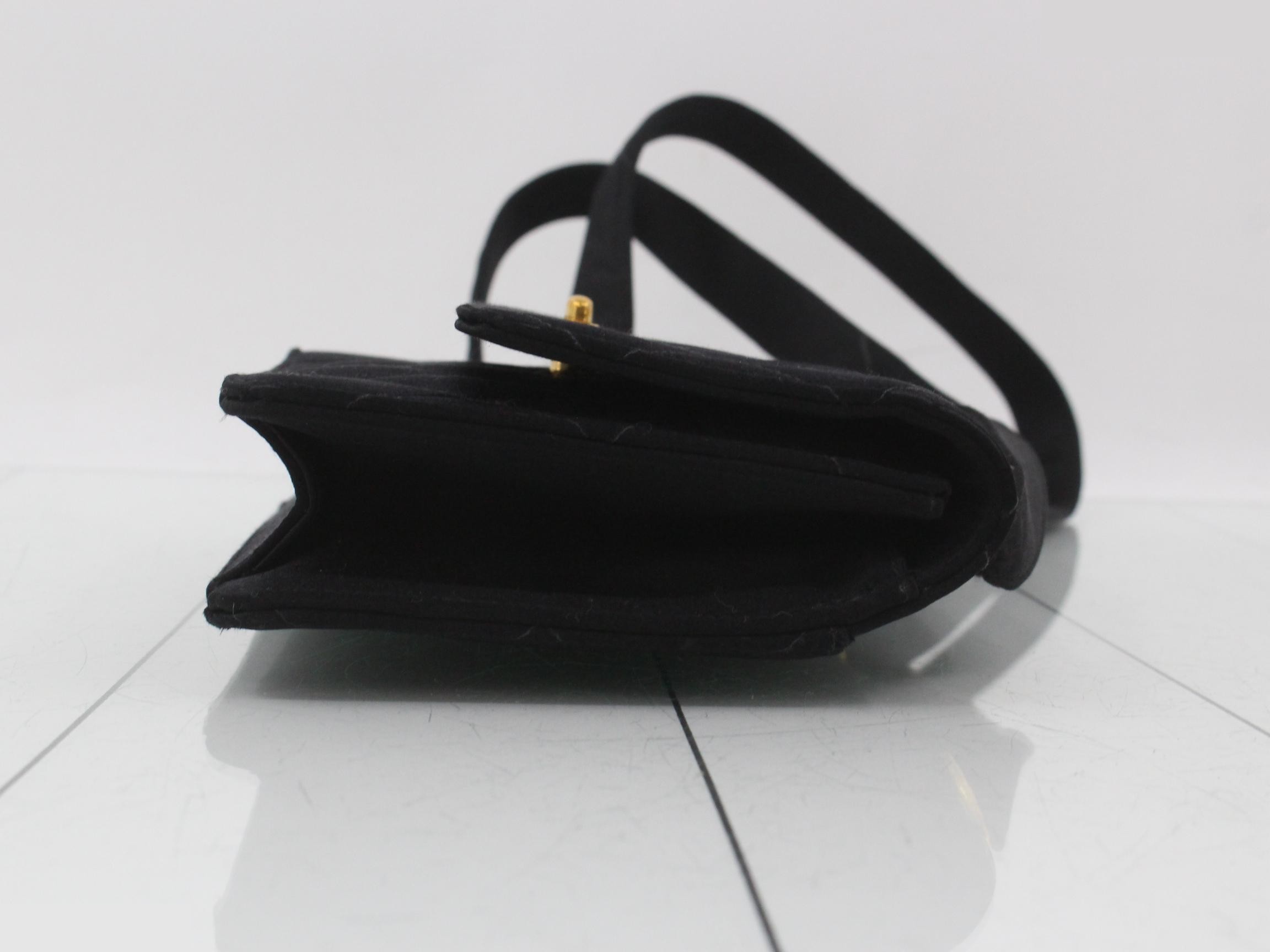 Matelassé (bag) - Shoulder bag - Satin - Black — view 3