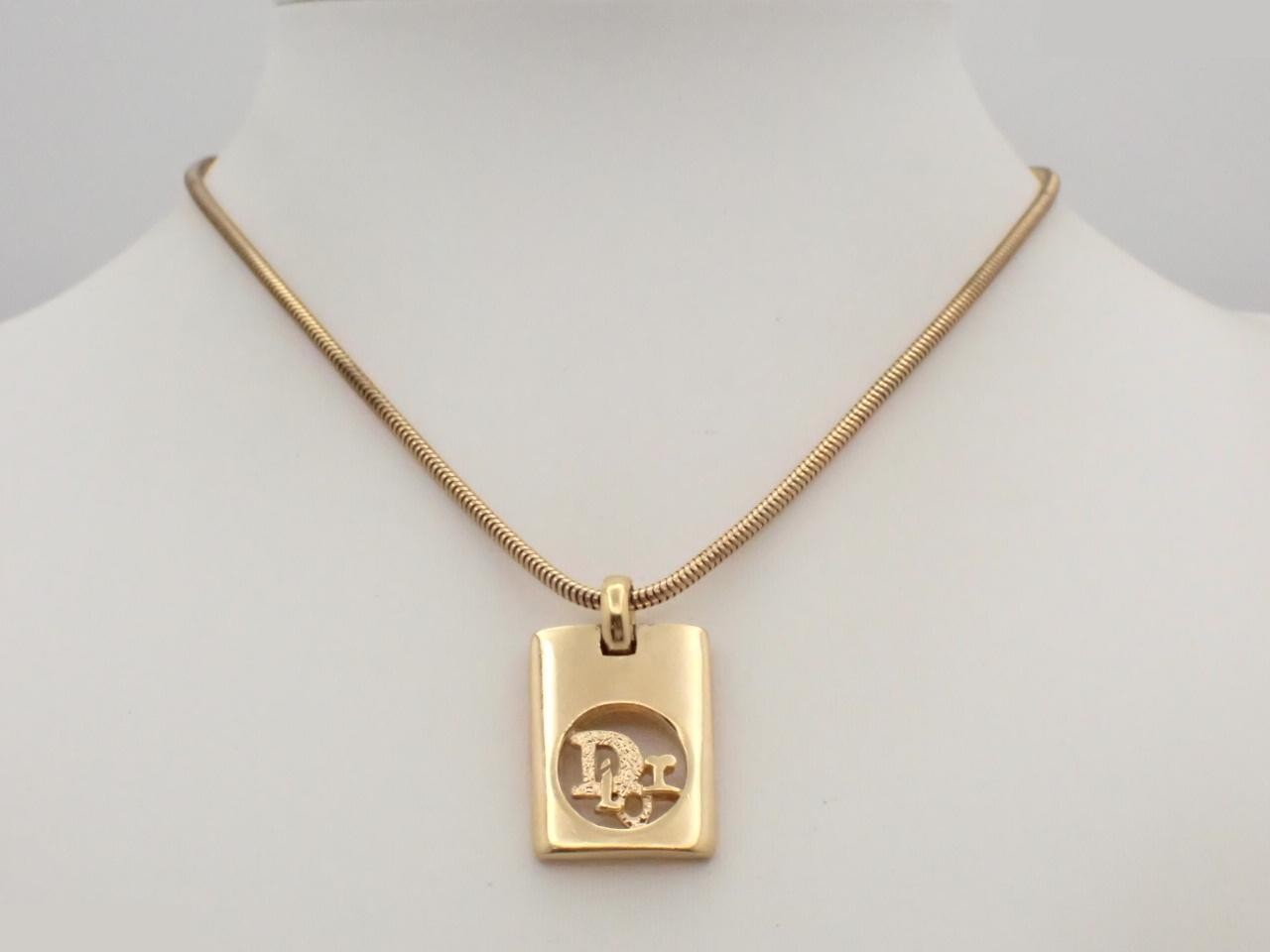 logo necklace, gold, chain approximately 40cm — view 3