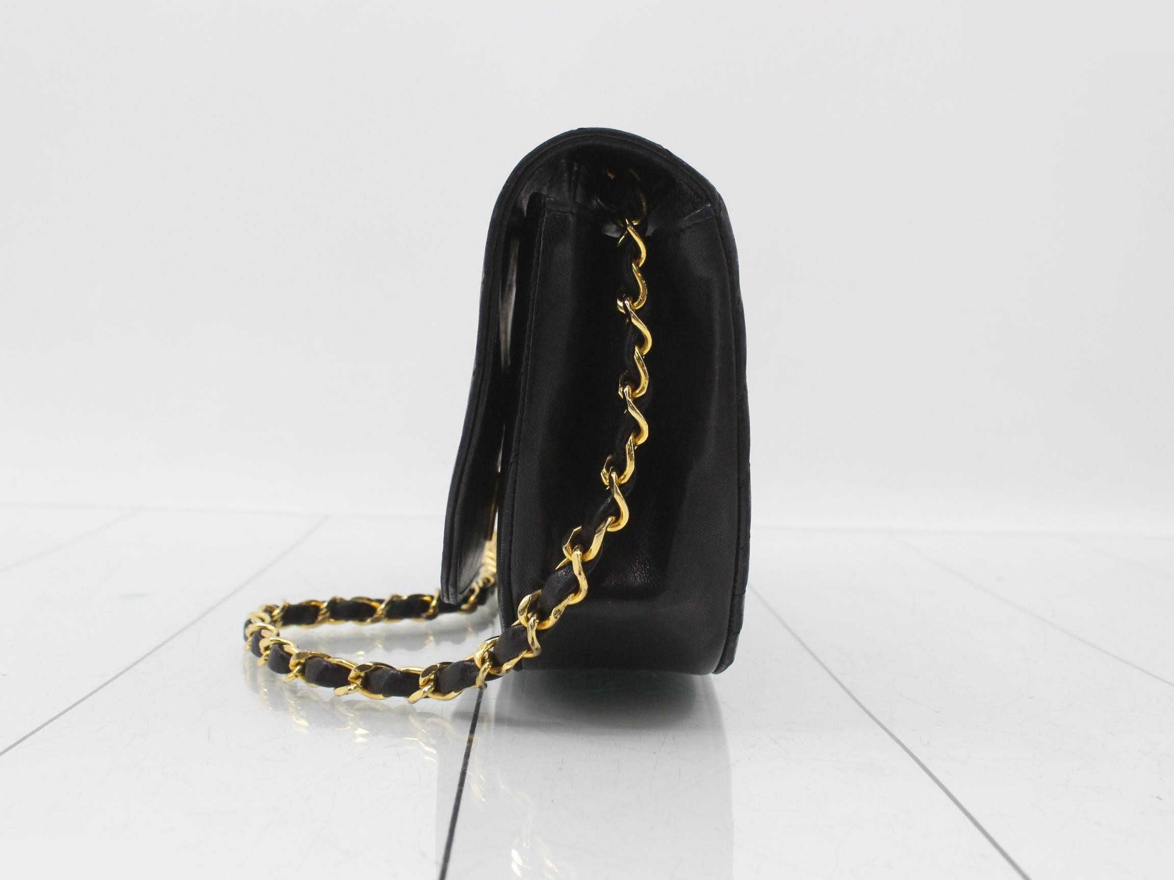 Half-moon chain shoulder bag 0677452 Lambskin — view 3