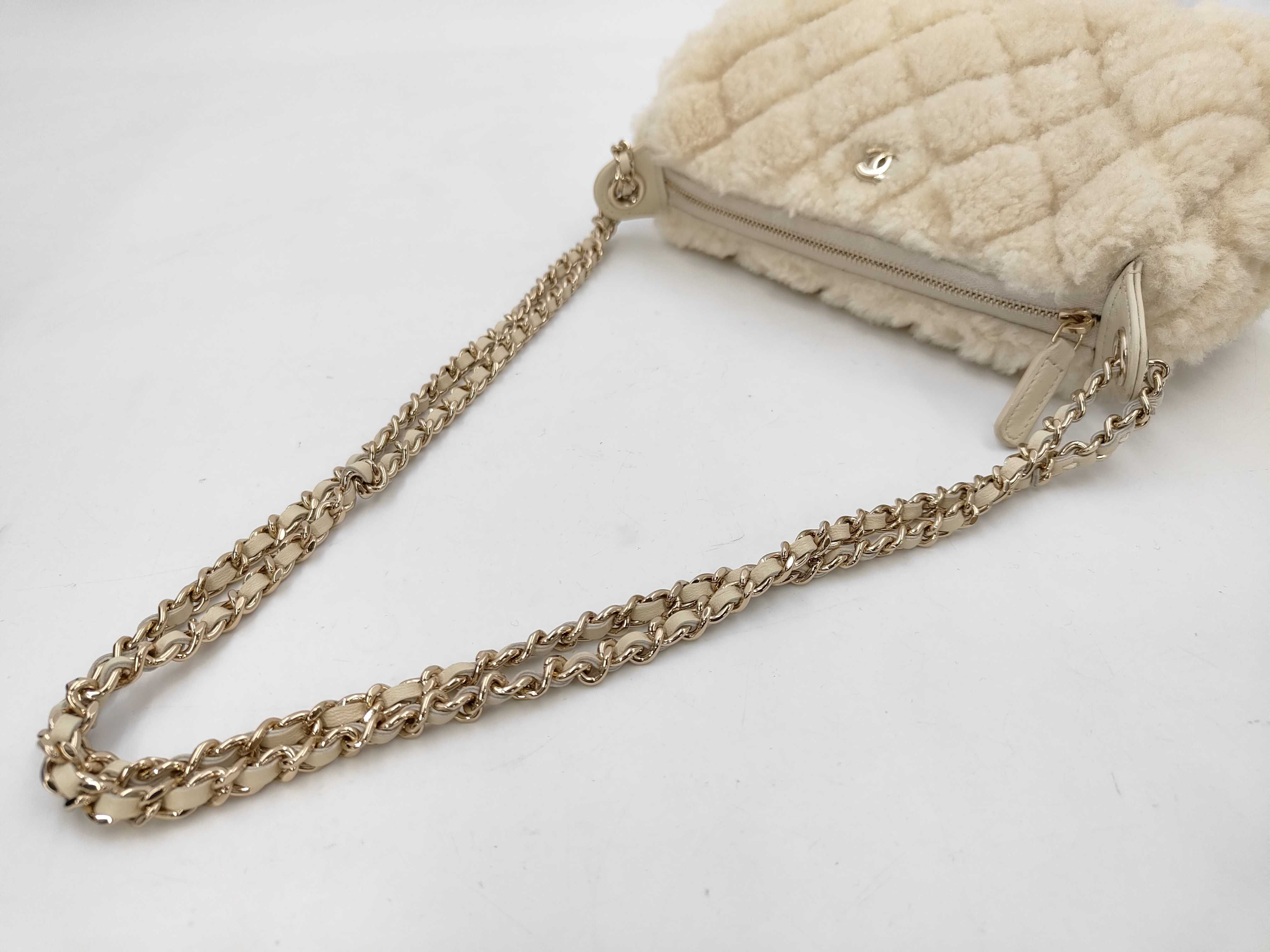 boa chain shoulder bag — view 3
