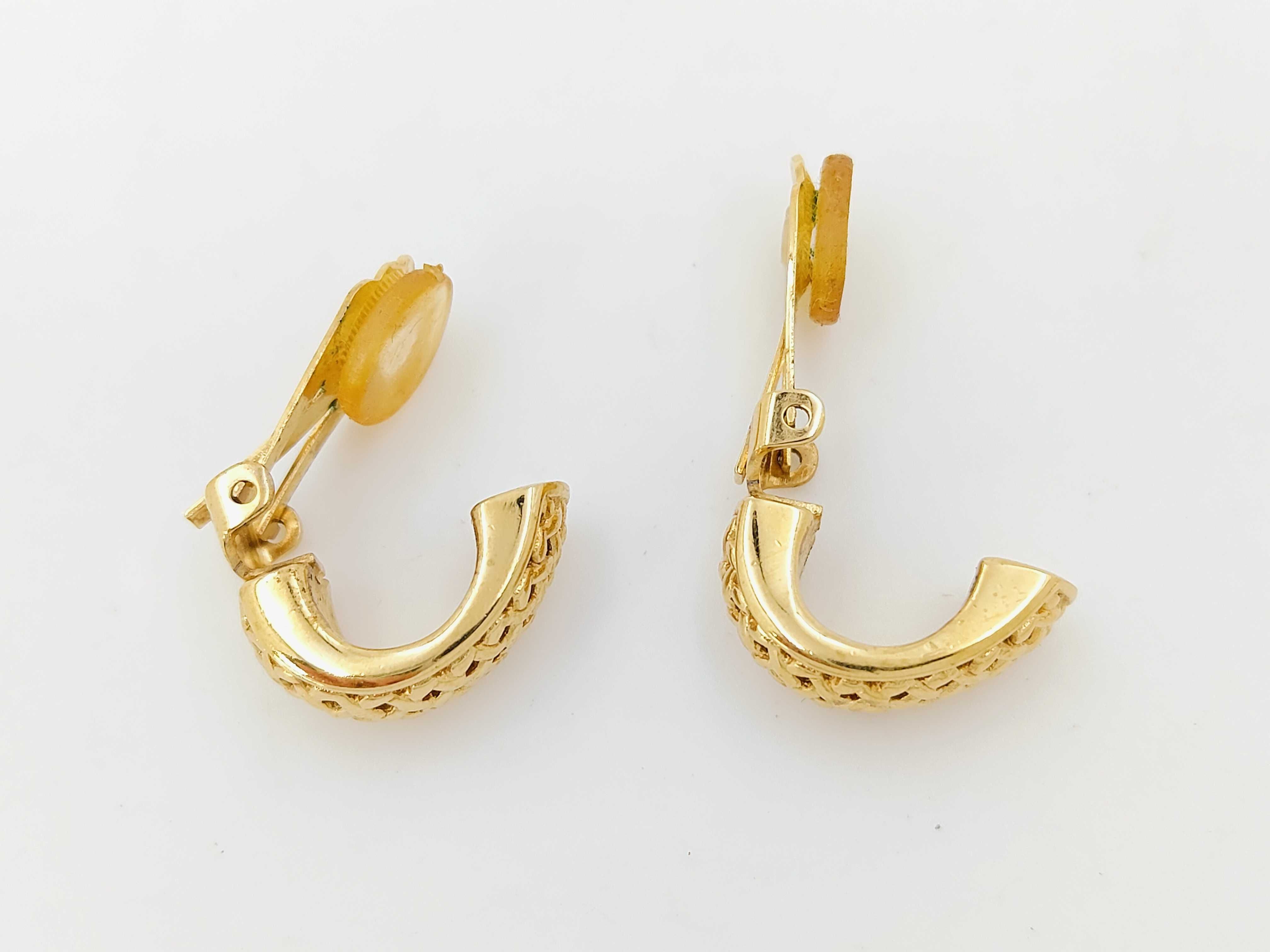 Earrings — view 3