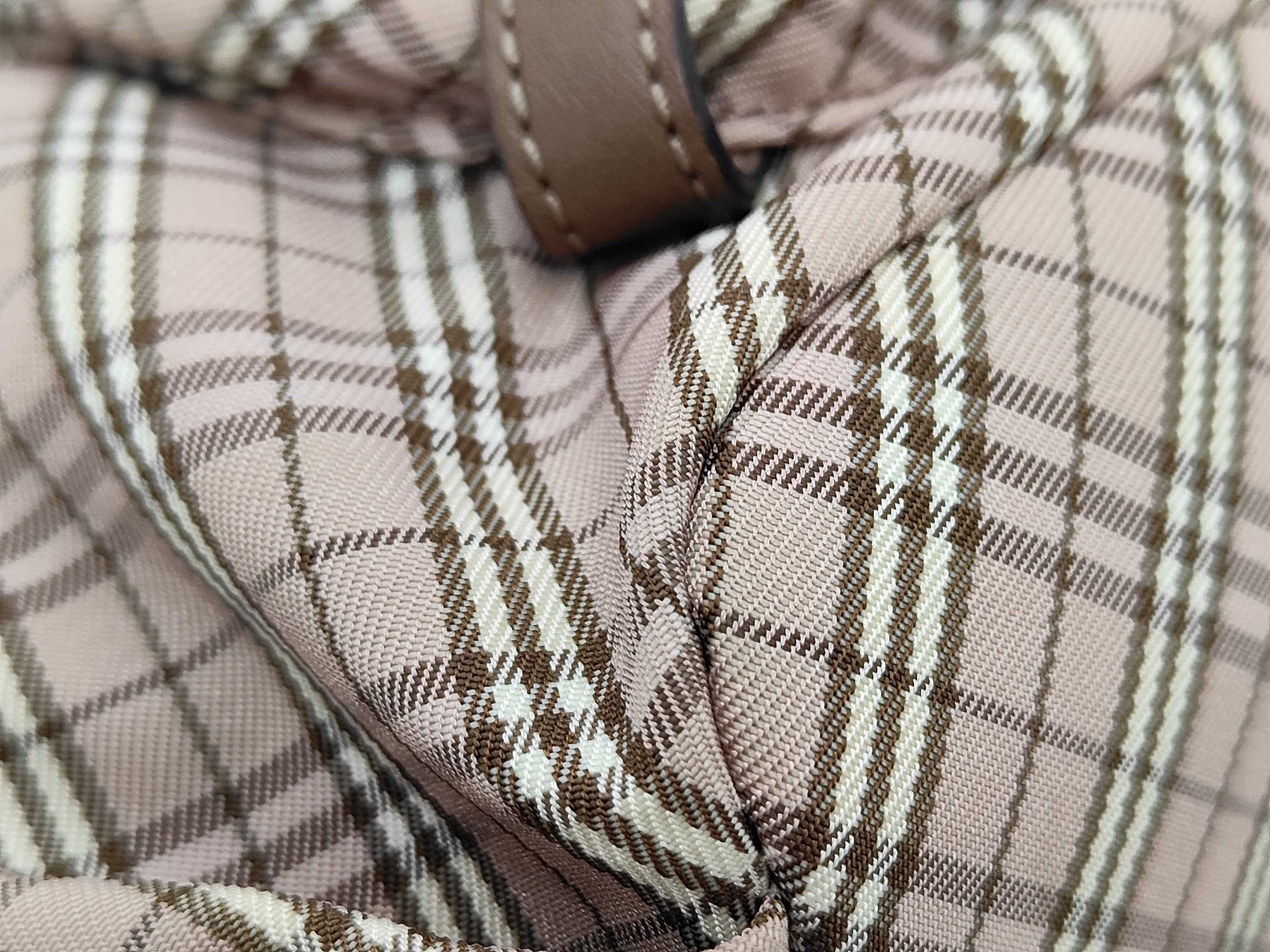 Blue Label Burberry Tote Bag — view 6