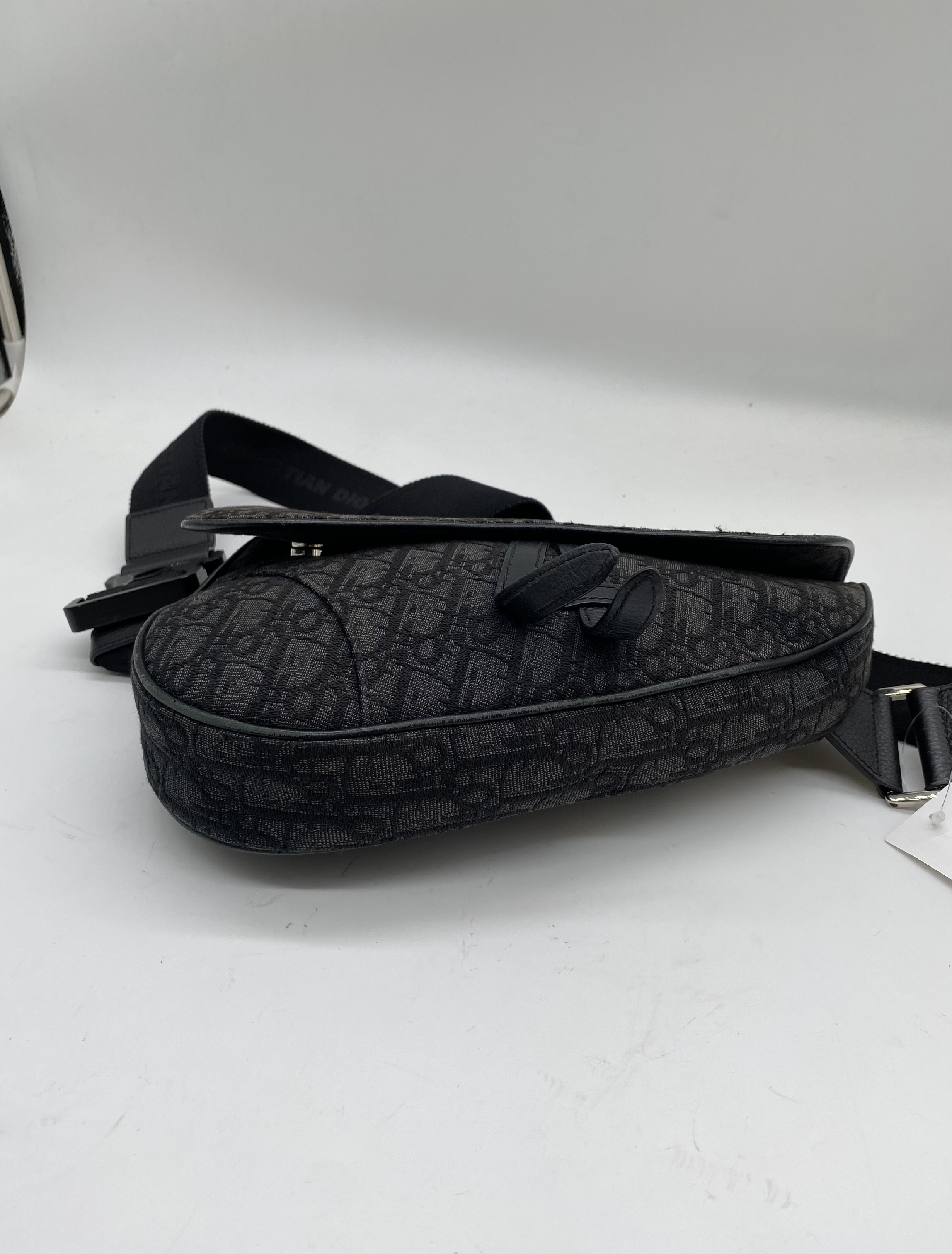 Saddle Bag Trotter Oblique Shoulder Bag — view 3