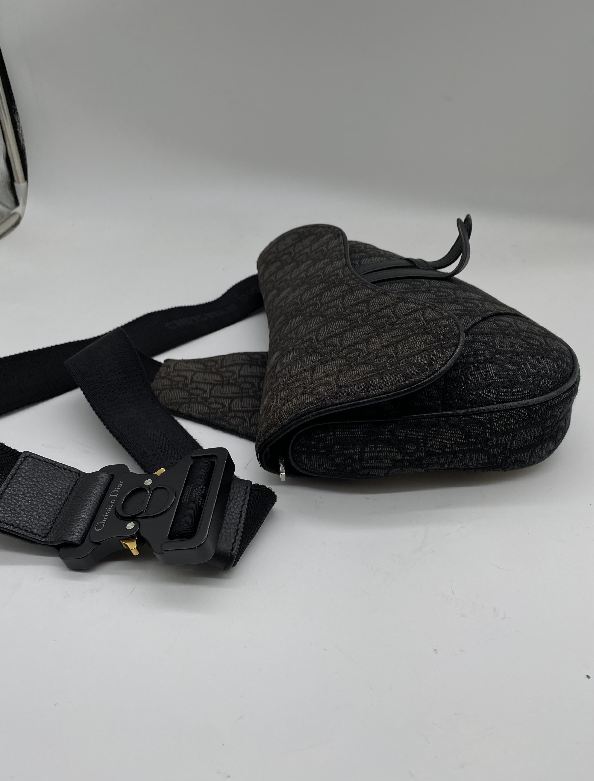Saddle Bag Trotter Oblique Shoulder Bag — view 4