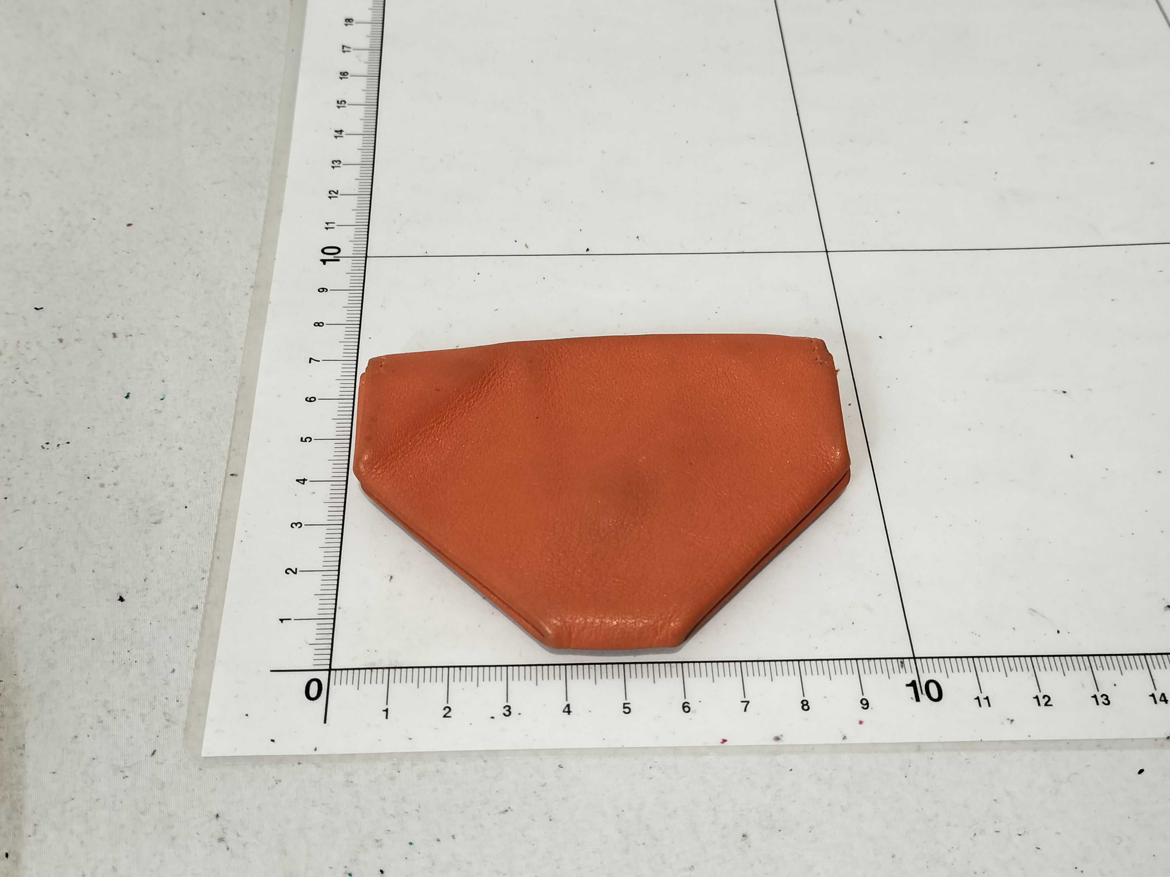 Vanquatriole Coin Case — view 3