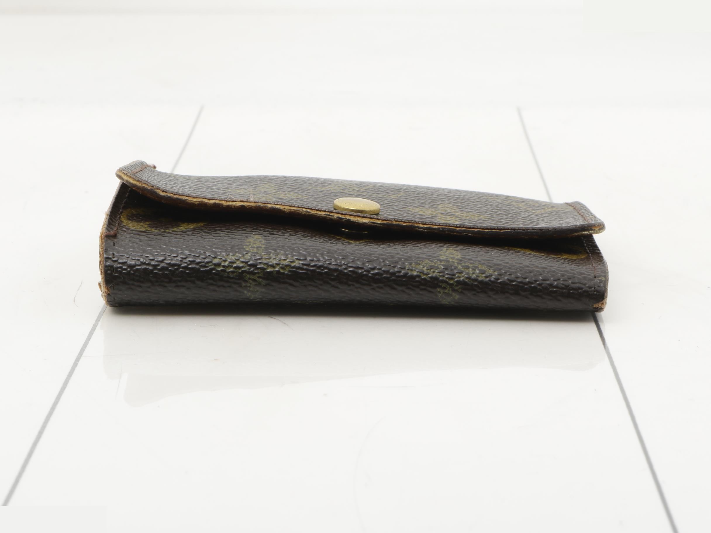 Monogram Multicles 6 Key Case — view 3