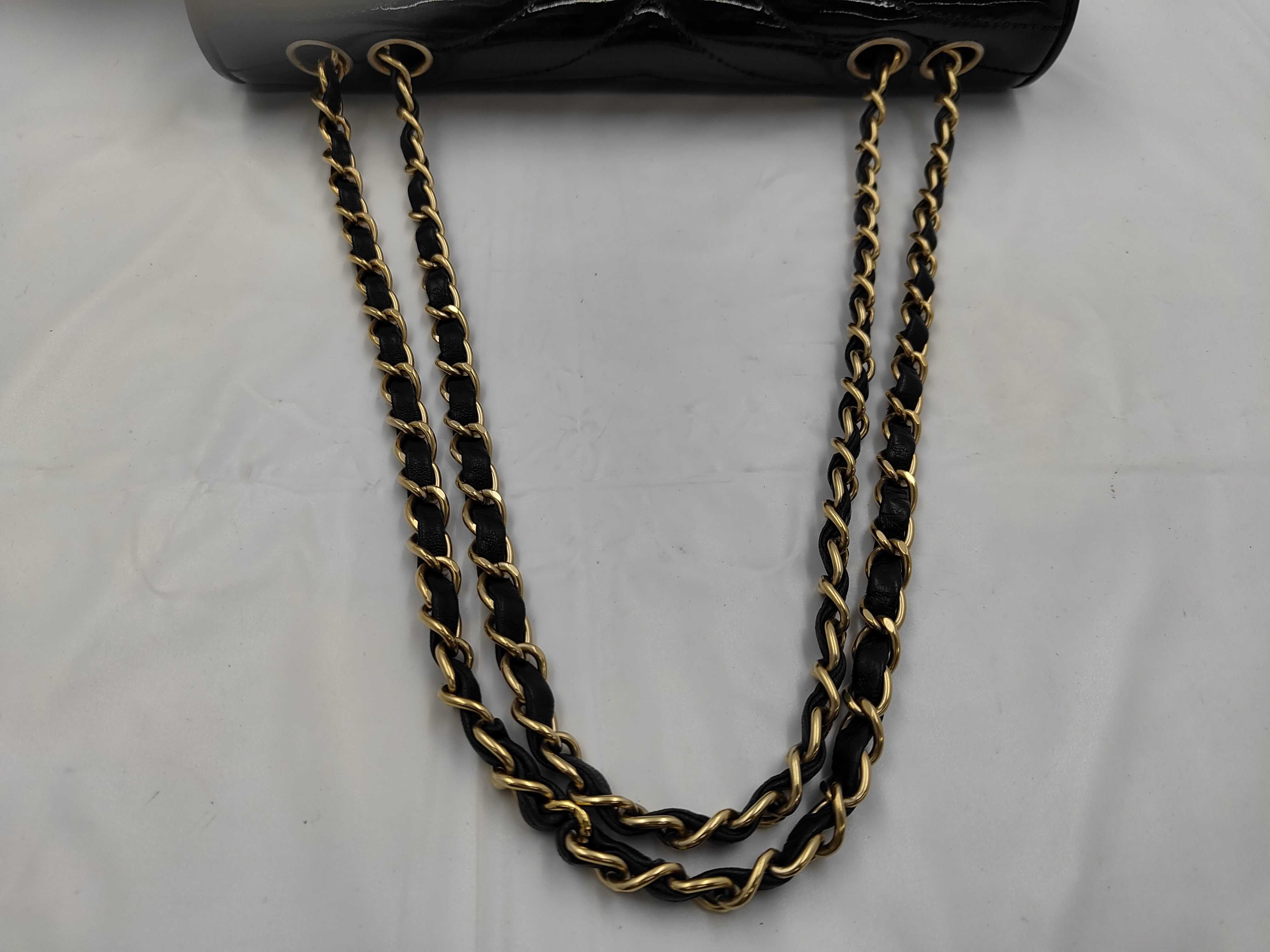 V Turnlock Patent Chain Shoulder Bag — view 3