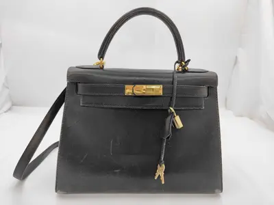 Kelly 28, black, box, gold hardware, handbag.