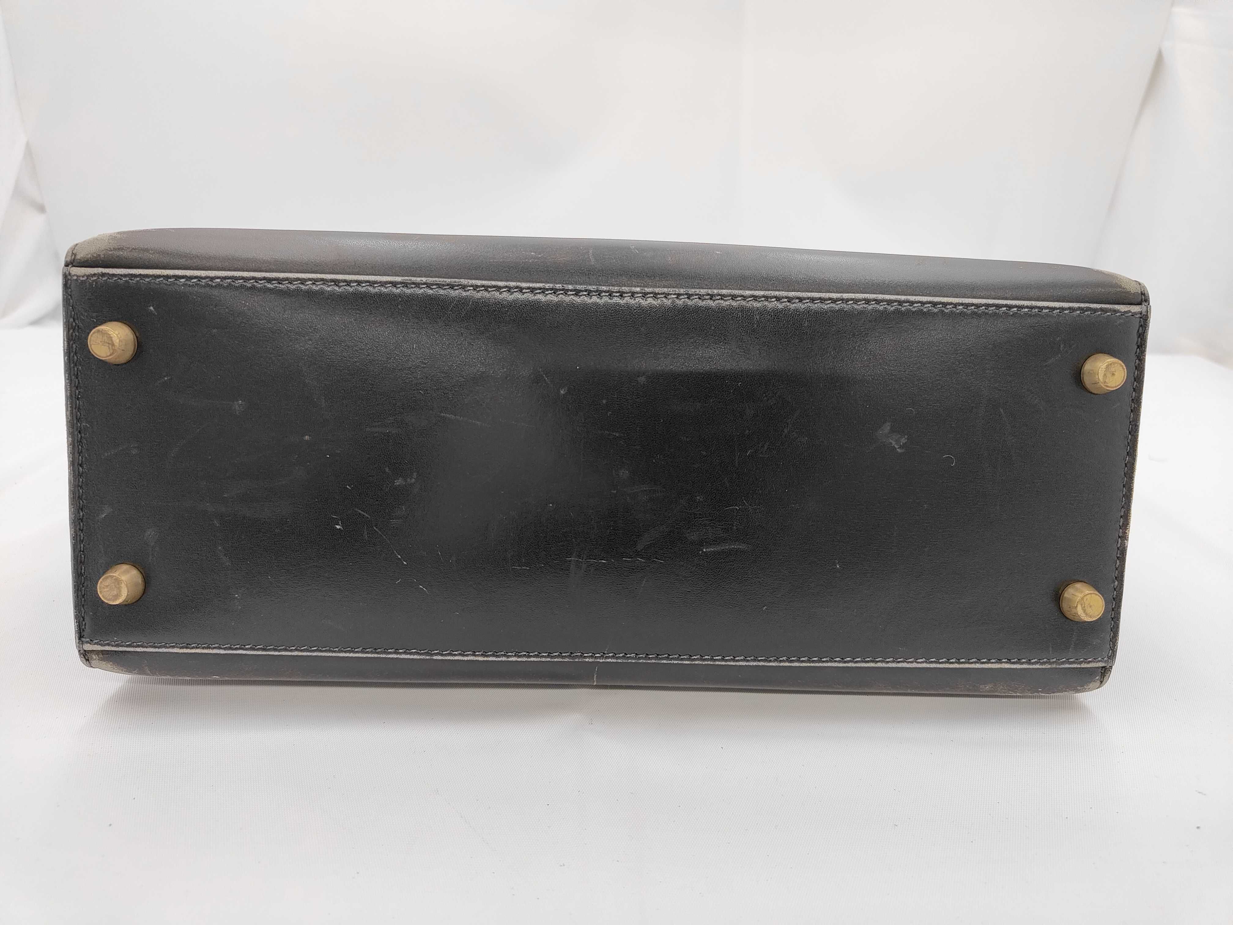 Kelly 28, black, box, gold hardware, handbag. — view 5