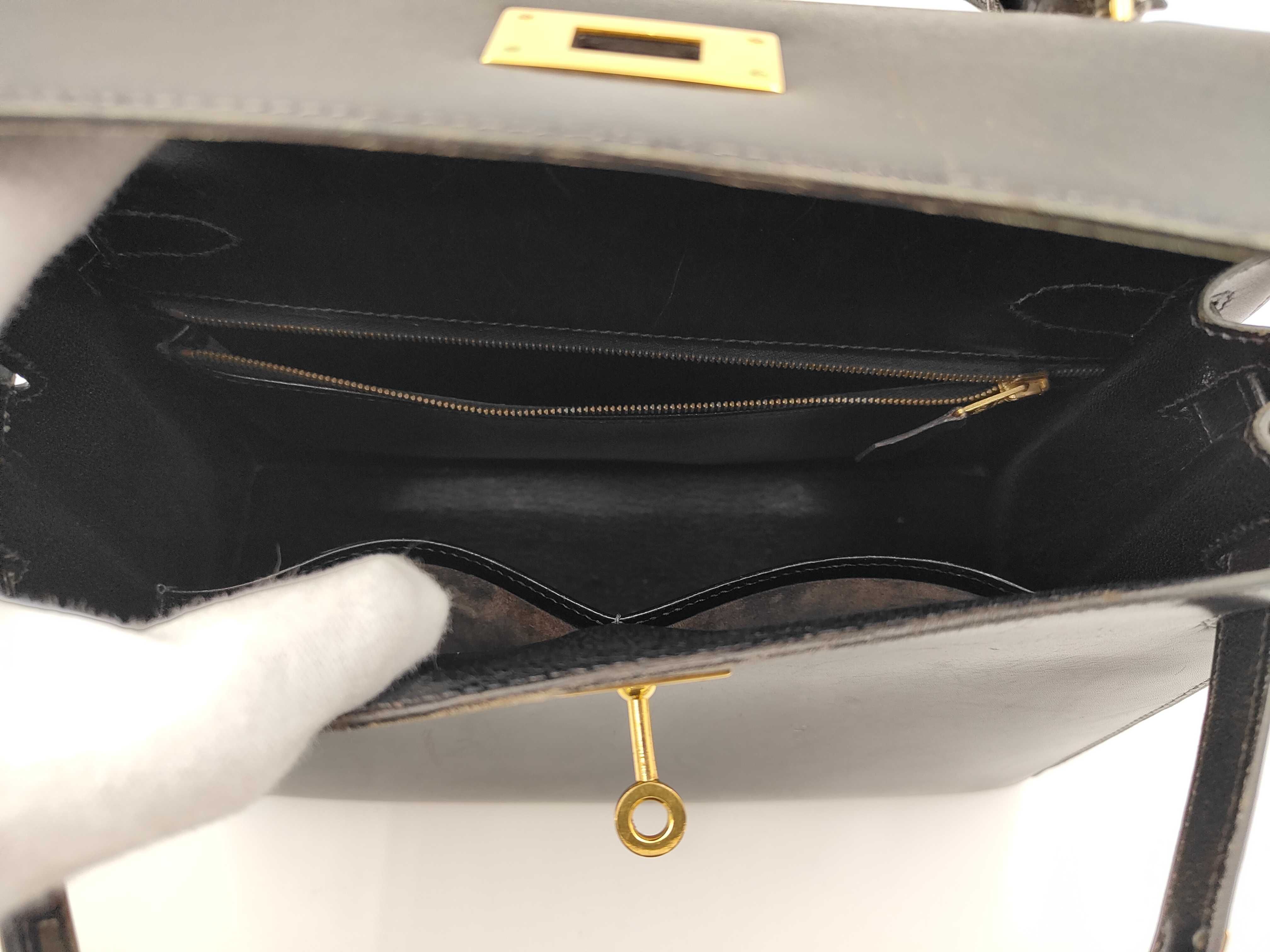 Kelly 28, black, box, gold hardware, handbag. — view 8