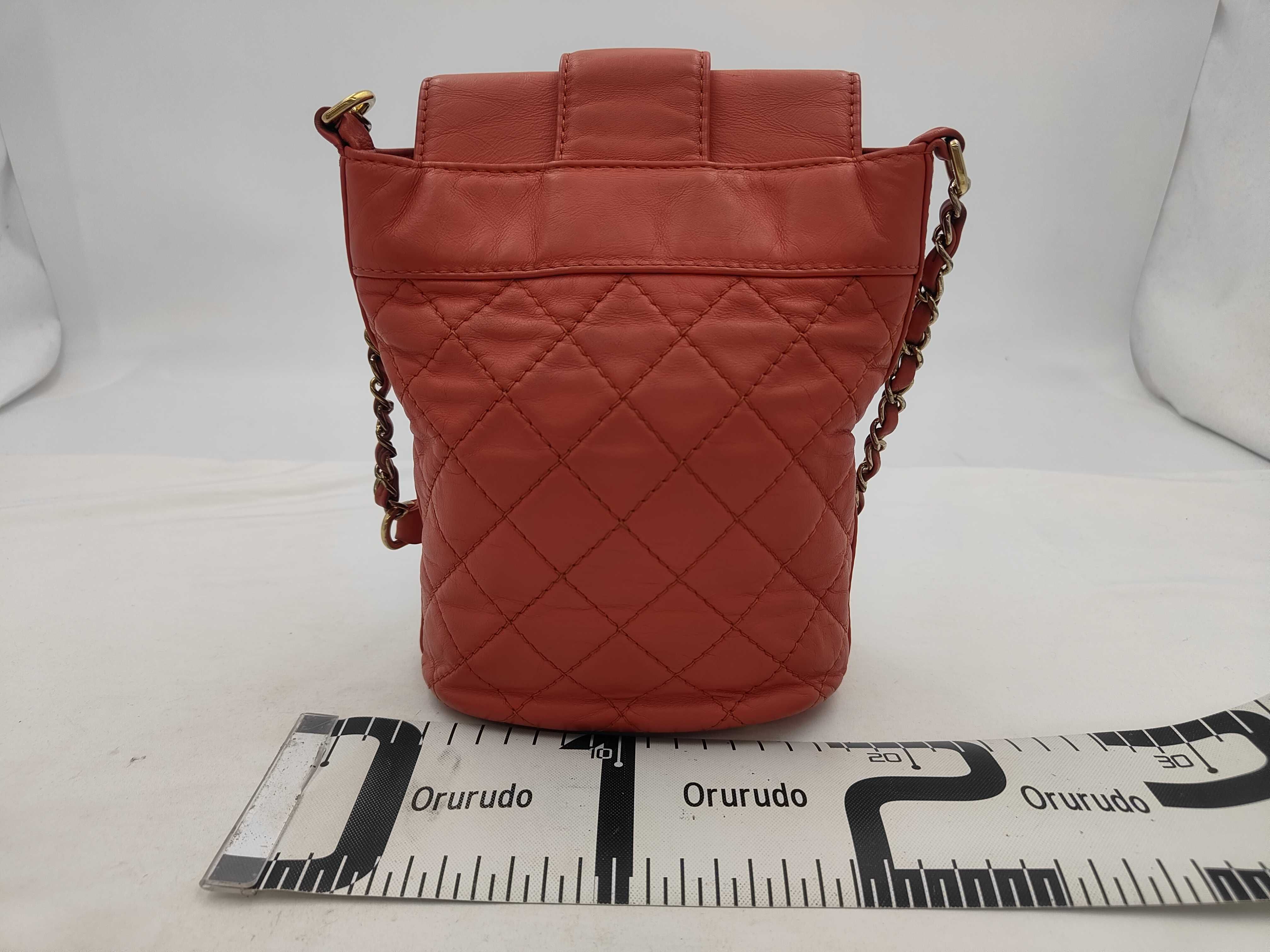 Matelassé Lambskin Shoulder Bag (Serial Number 26) — view 2