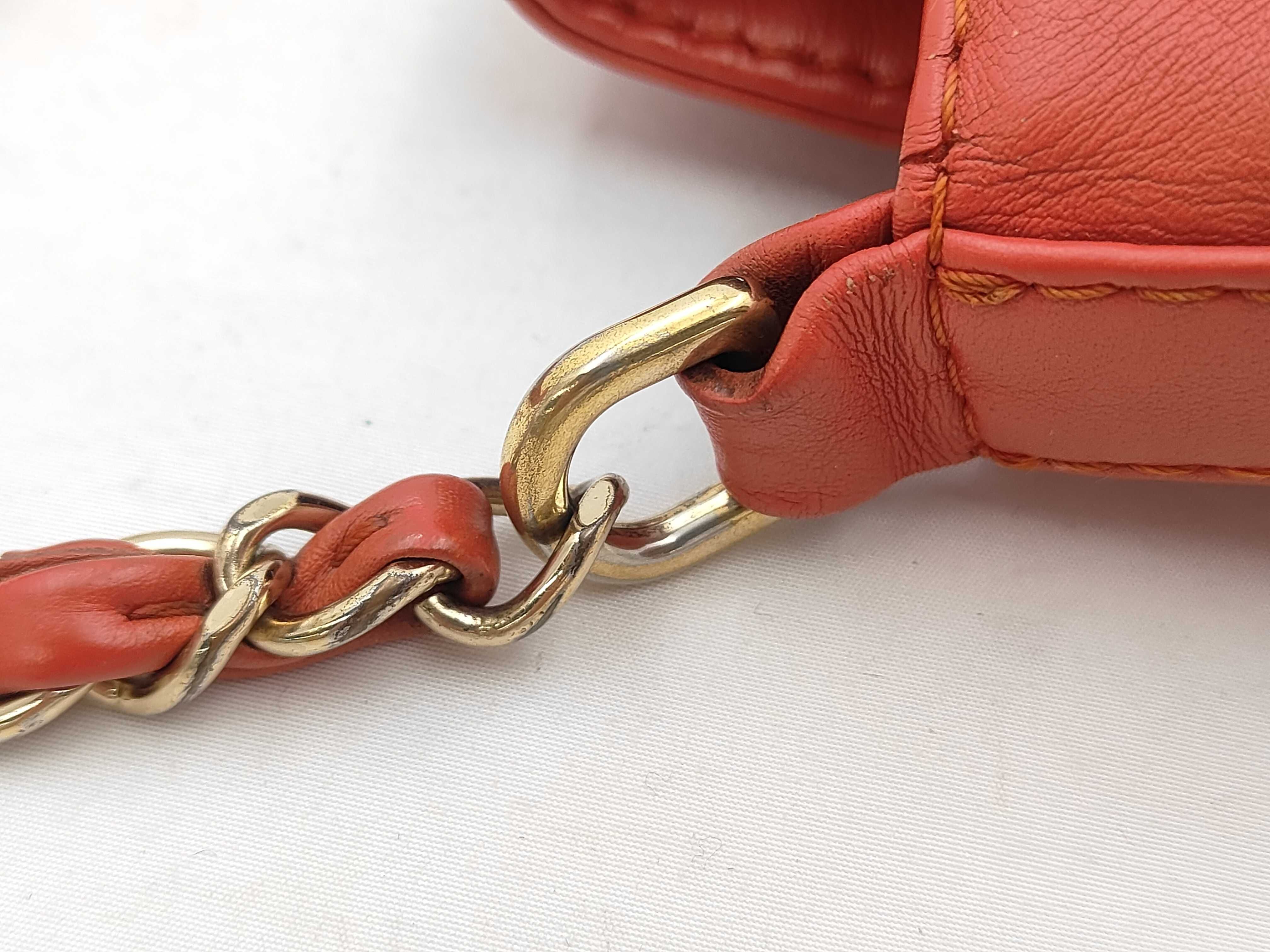 Matelassé Lambskin Shoulder Bag (Serial Number 26) — view 5