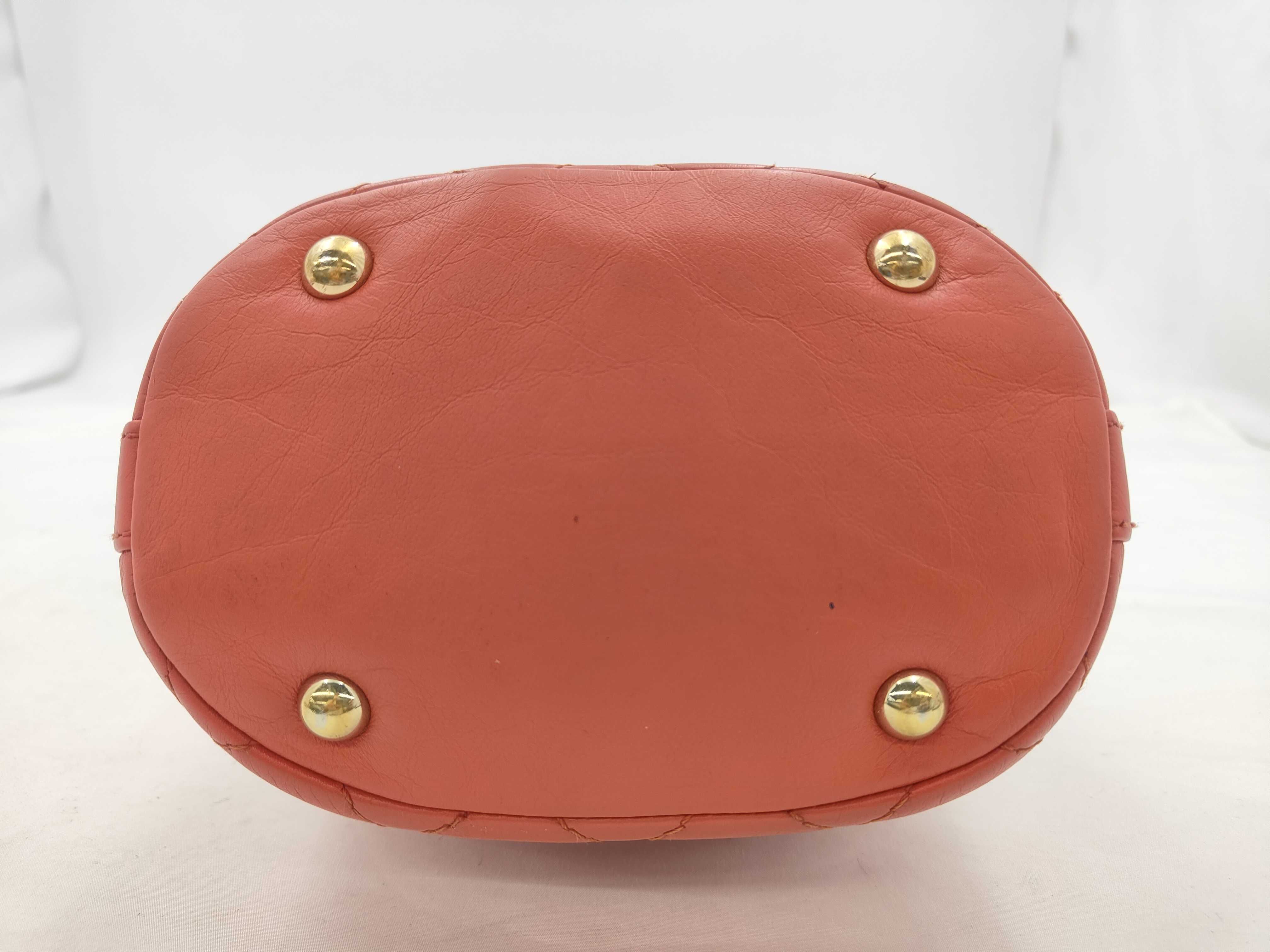 Matelassé Lambskin Shoulder Bag (Serial Number 26) — view 7