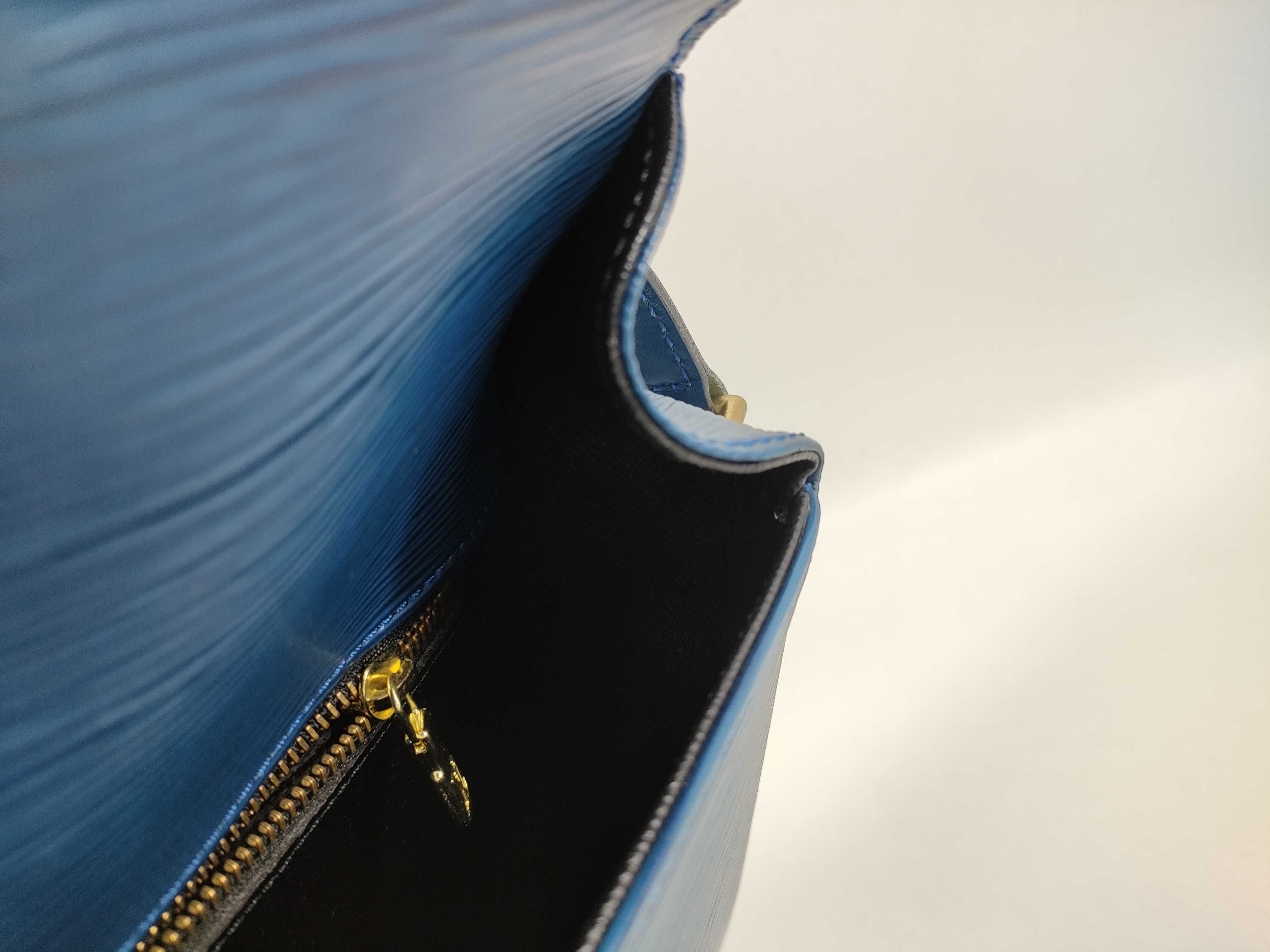 Epi Saint Cloud M52215 Shoulder Bag — view 11