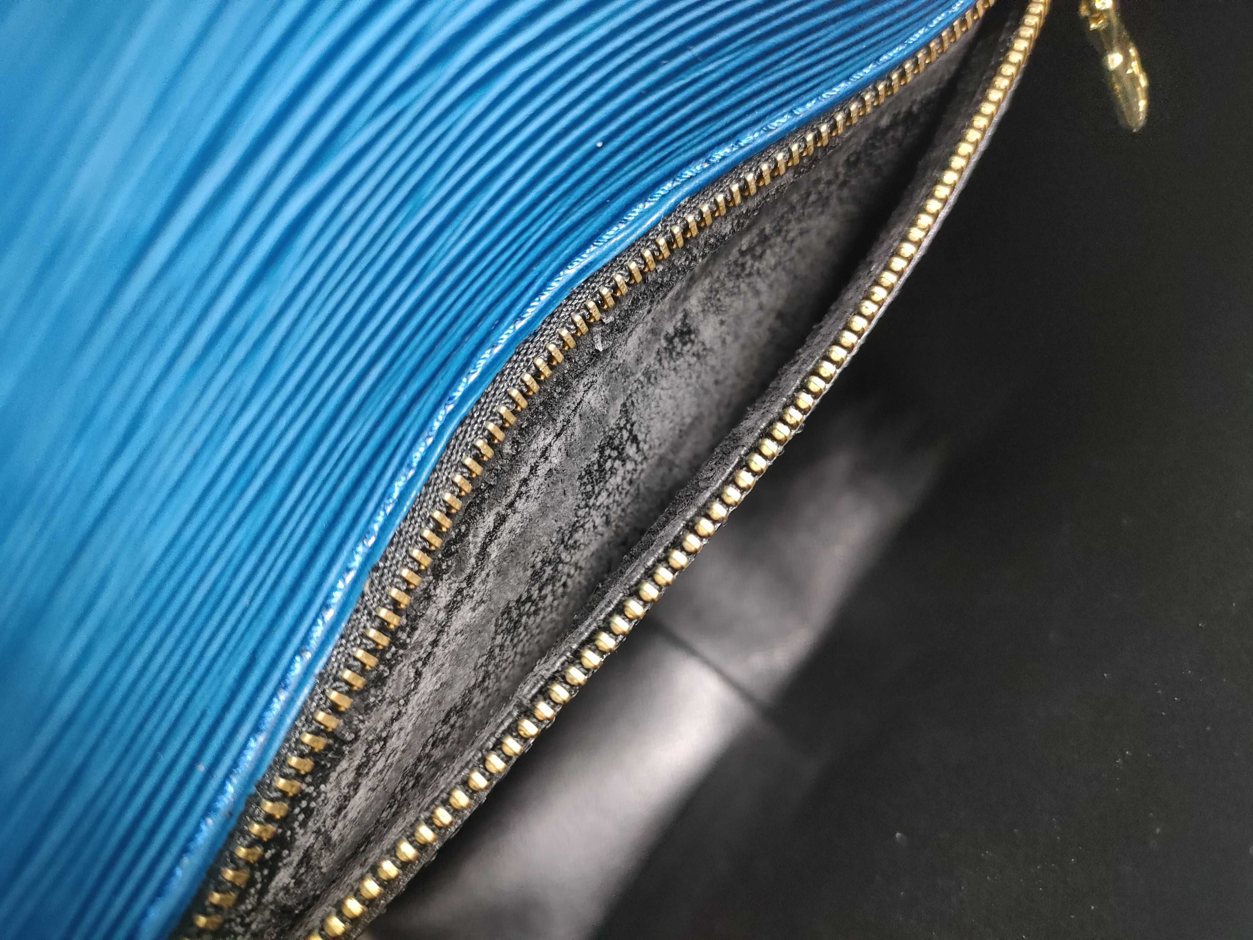 Epi Saint Cloud M52215 Shoulder Bag — view 13