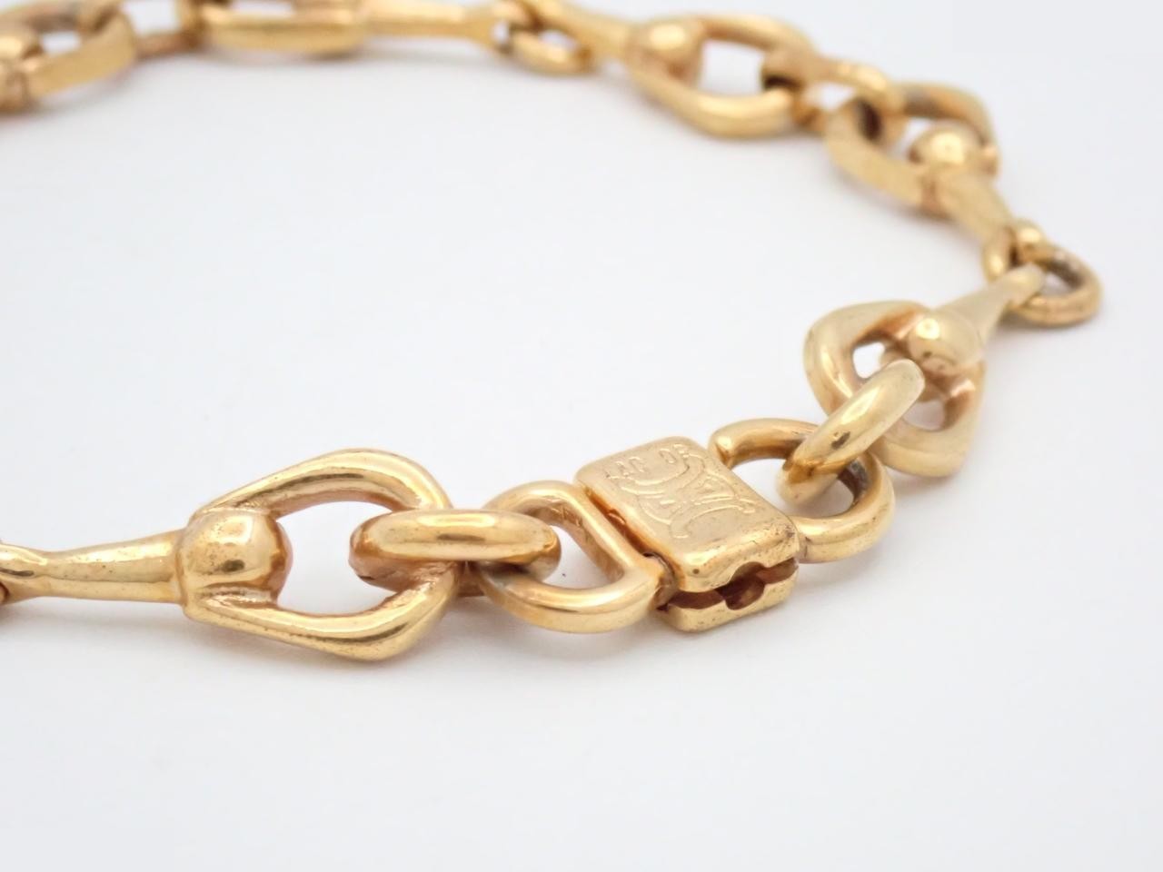 Other items: Precious metal bracelets and bangles (metal), wrist circumference approximately 20cm. — view 3