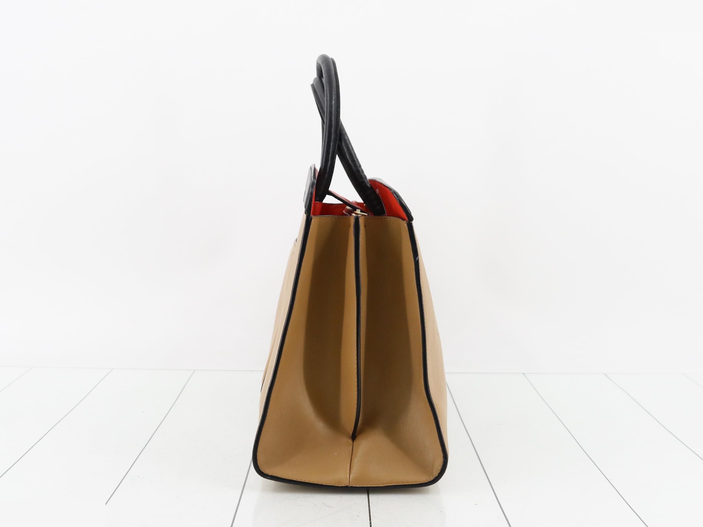 handbag — view 4