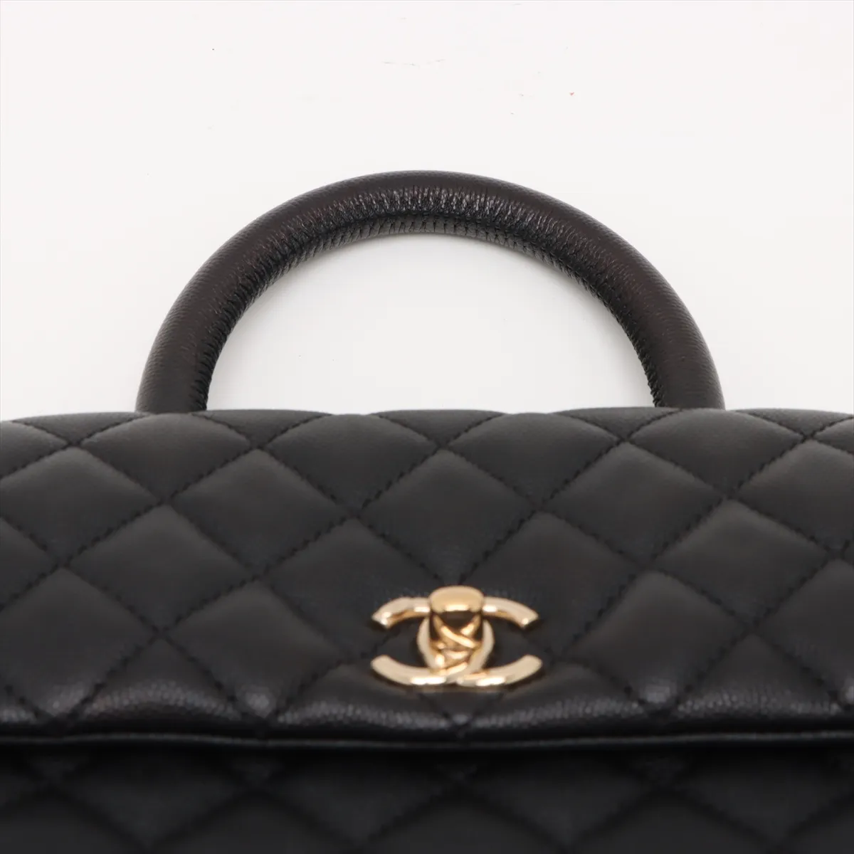 [Individually wrapped] Chanel Coco Handle 24 XS caviar skin 2WAY handbag black gold hardware 29916145 29th series A92990 — view 6