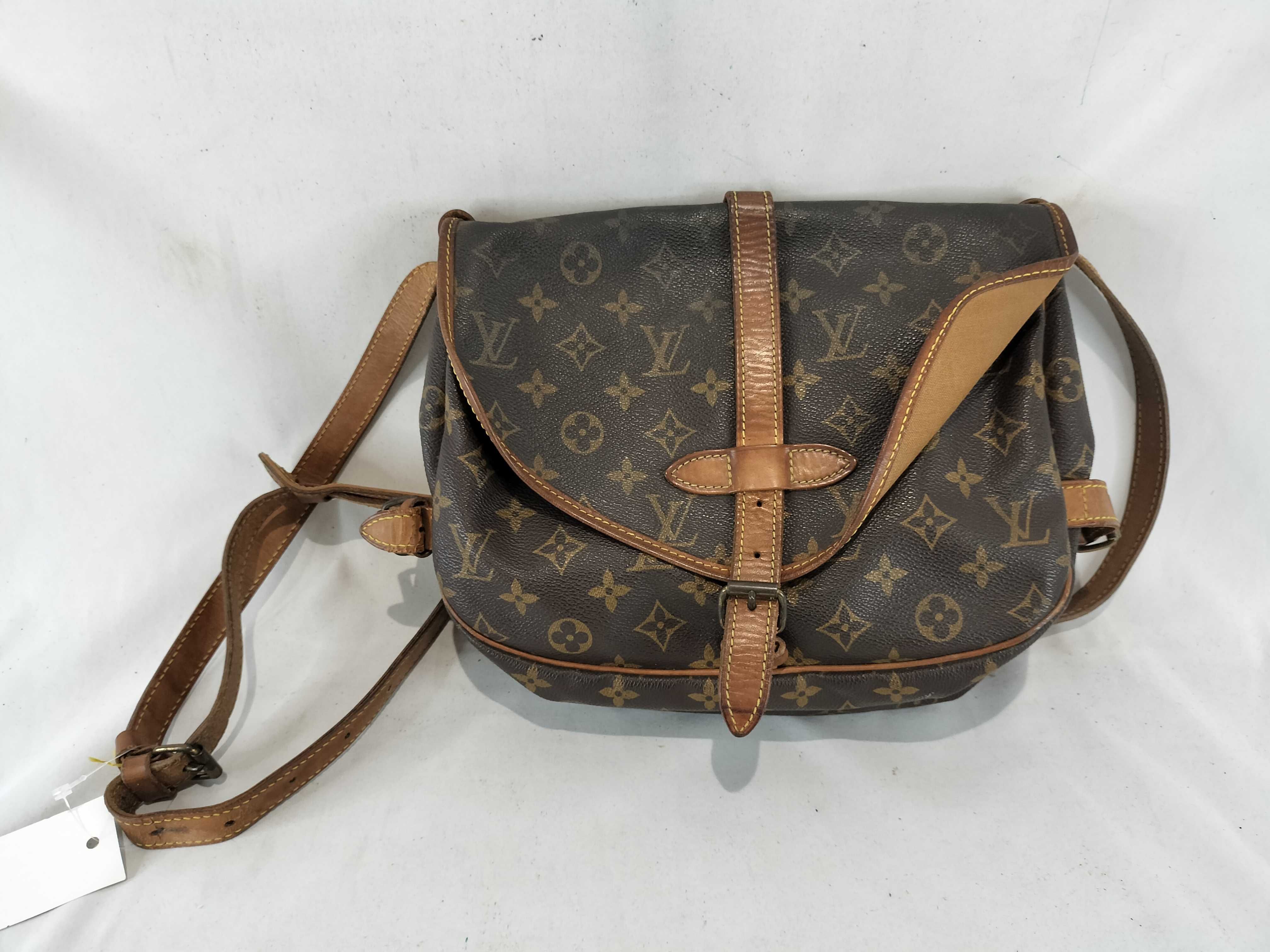 Monogram M42256 Saumur 30 Shoulder Bag