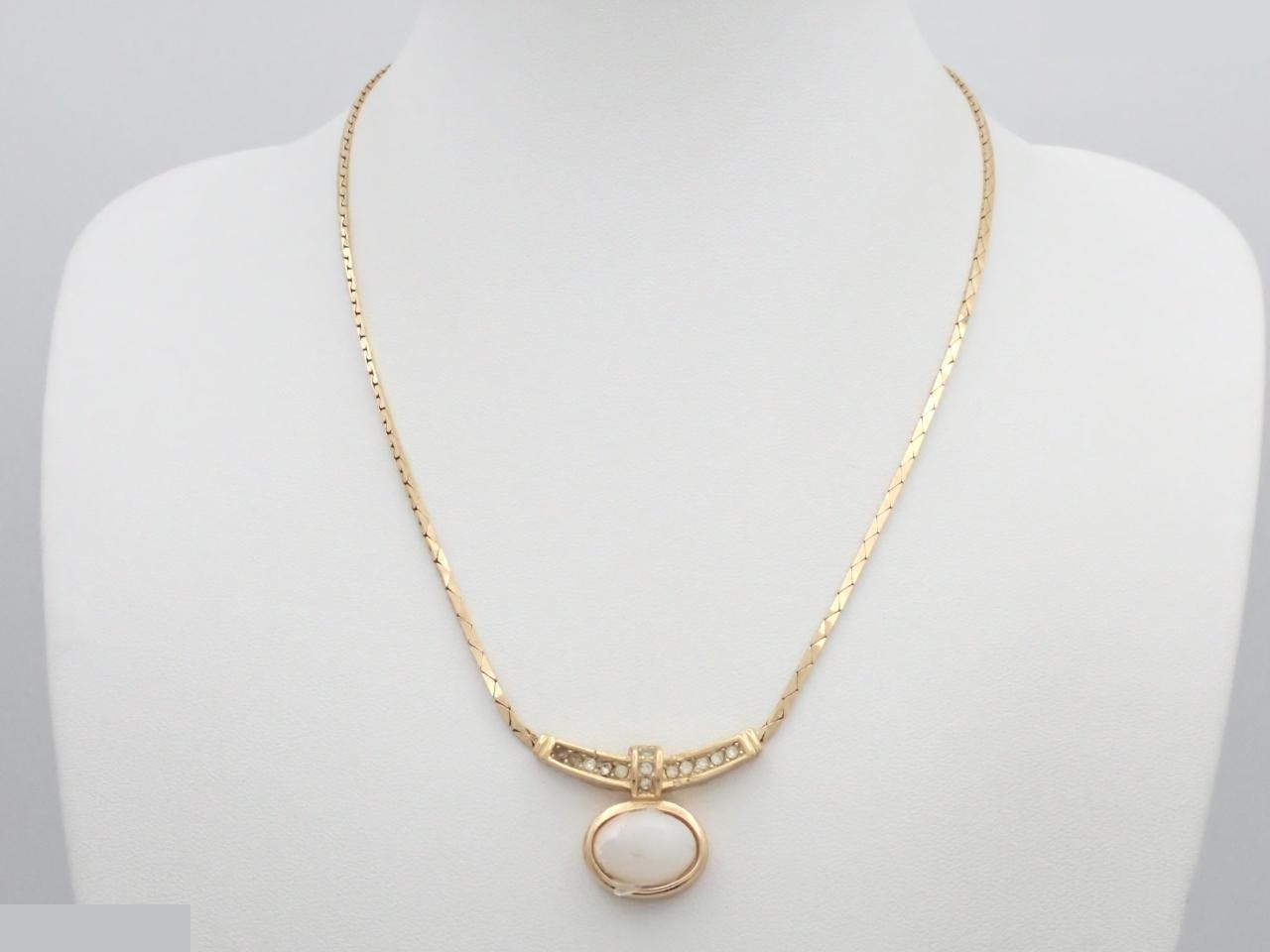 Necklace with stone, neck circumference approximately 42 cm — view 3