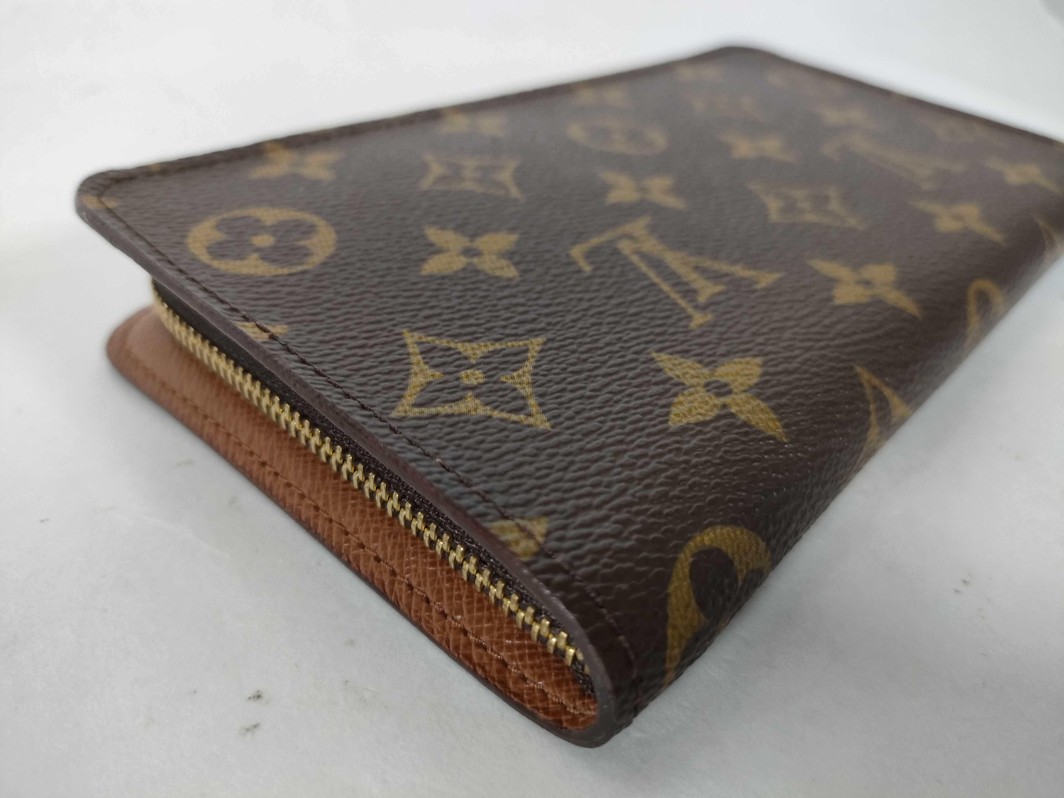 Monogram Portemonnaie Zip Wallet M61727 Brown Round Zip Wallet — view 3