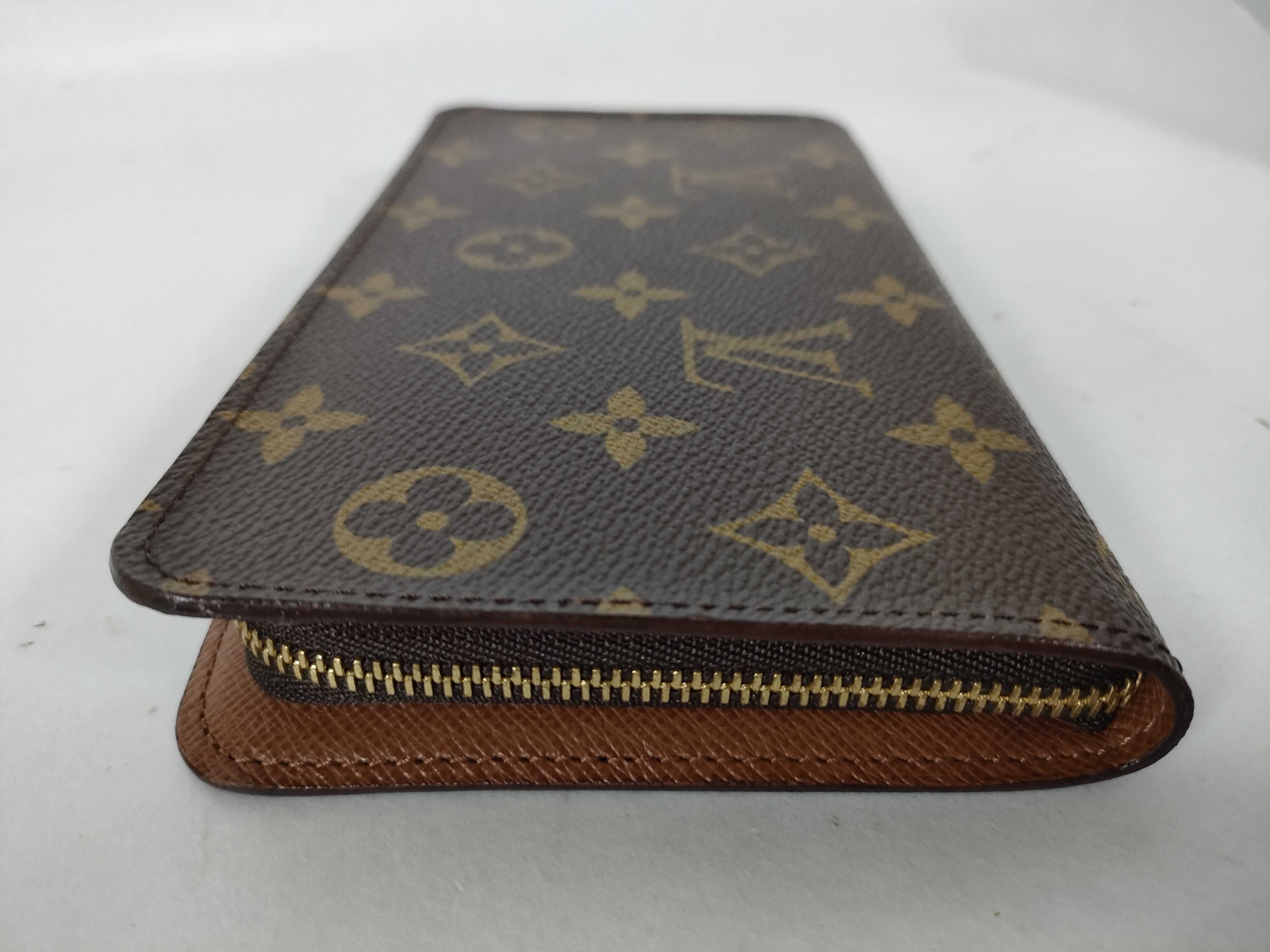 Monogram Portemonnaie Zip Wallet M61727 Brown Round Zip Wallet — view 4