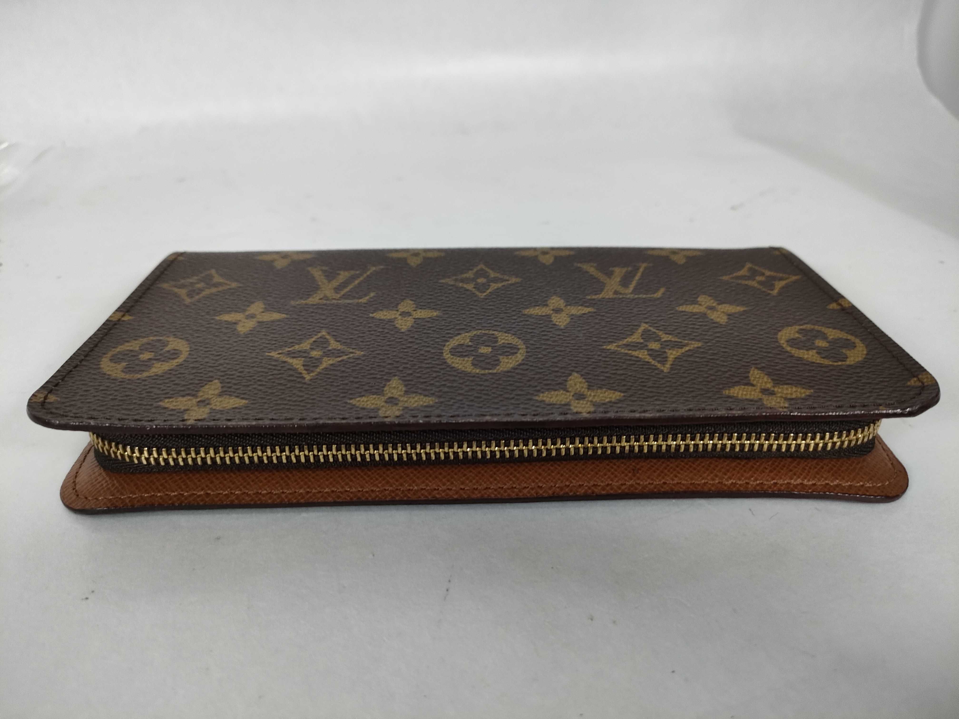Monogram Portemonnaie Zip Wallet M61727 Brown Round Zip Wallet — view 5