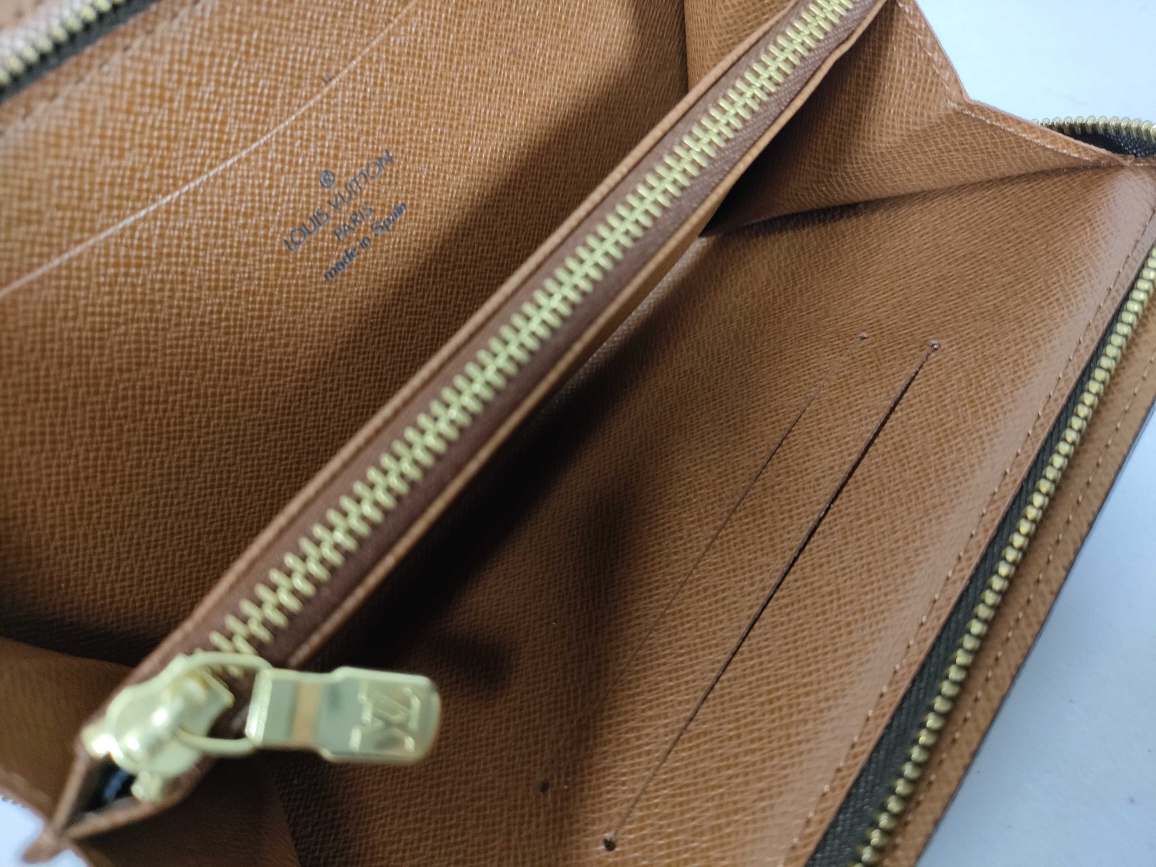 Monogram Portemonnaie Zip Wallet M61727 Brown Round Zip Wallet — view 8