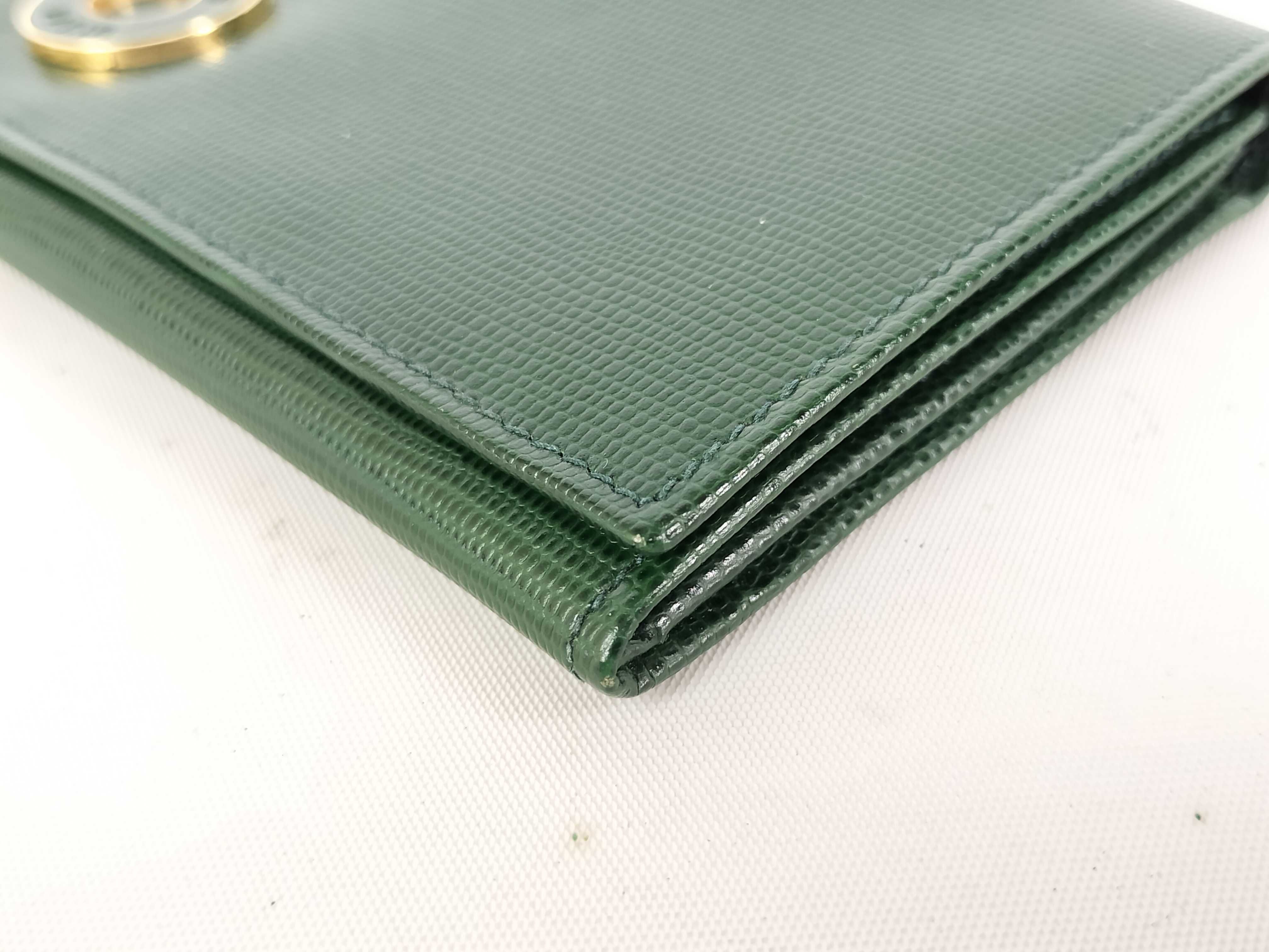 Circle Logo Wallet — view 2