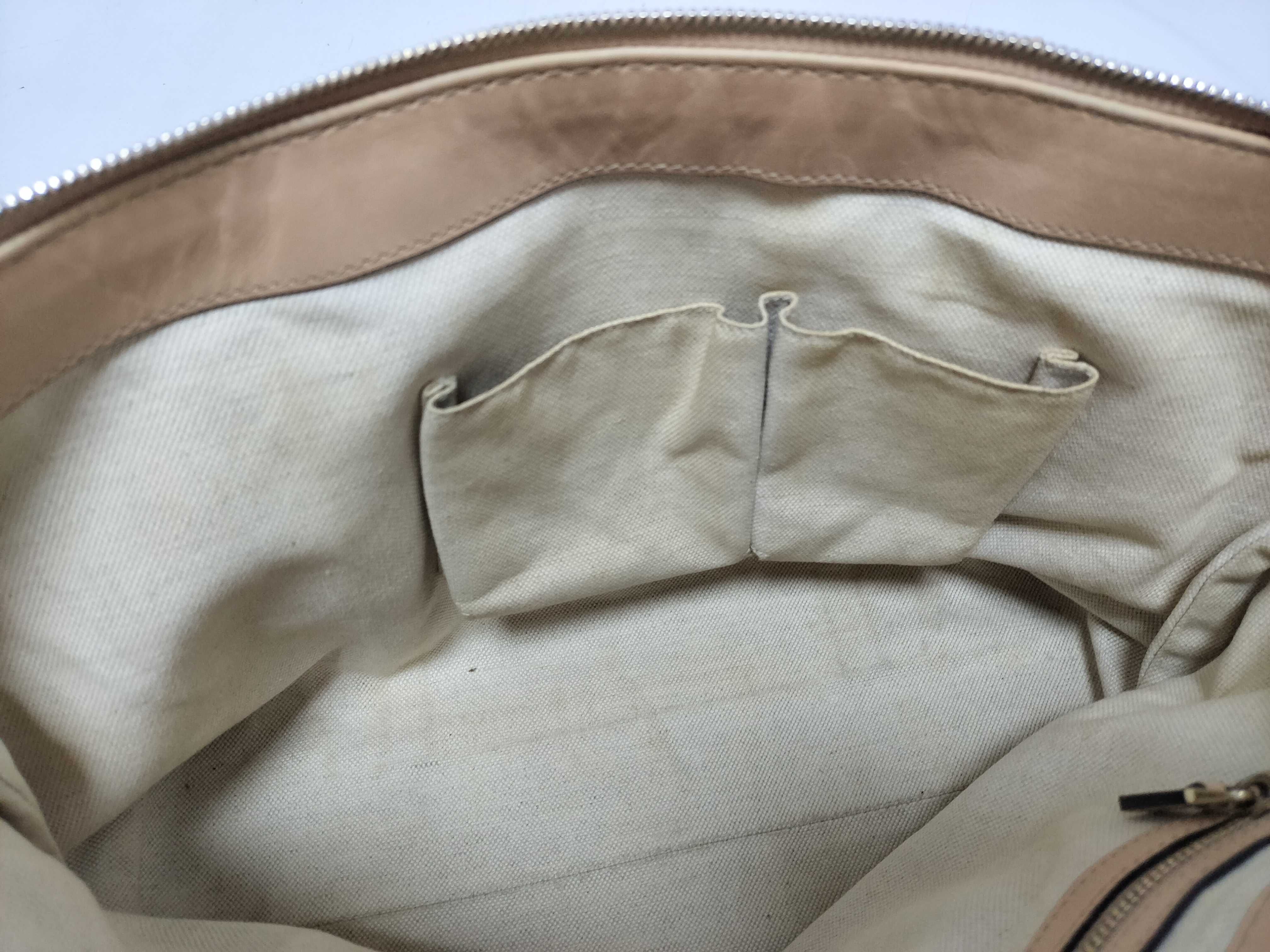 GG Canvas Gucci Hand Tote Bag — view 14
