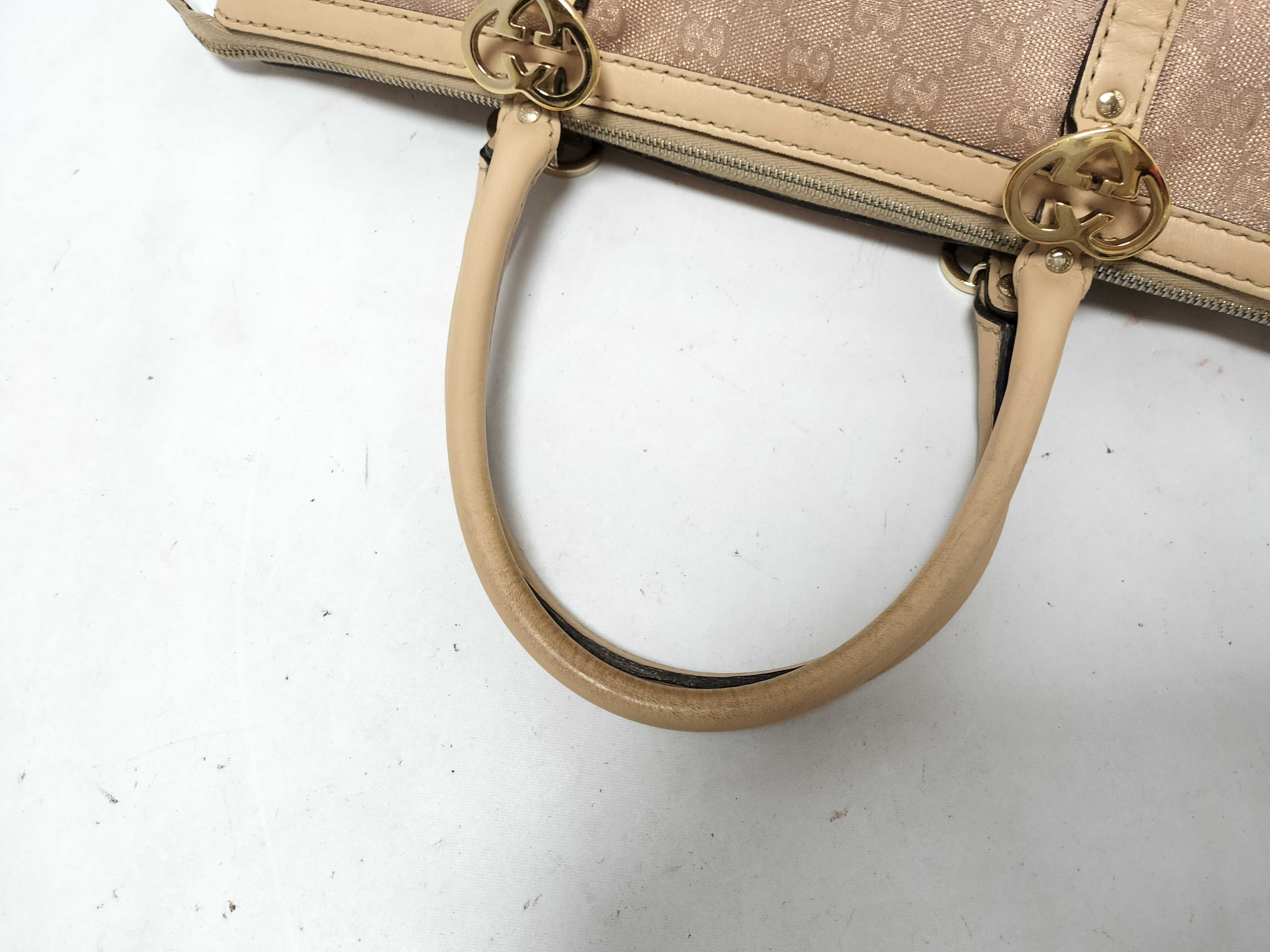 GG Canvas Gucci Hand Tote Bag — view 3