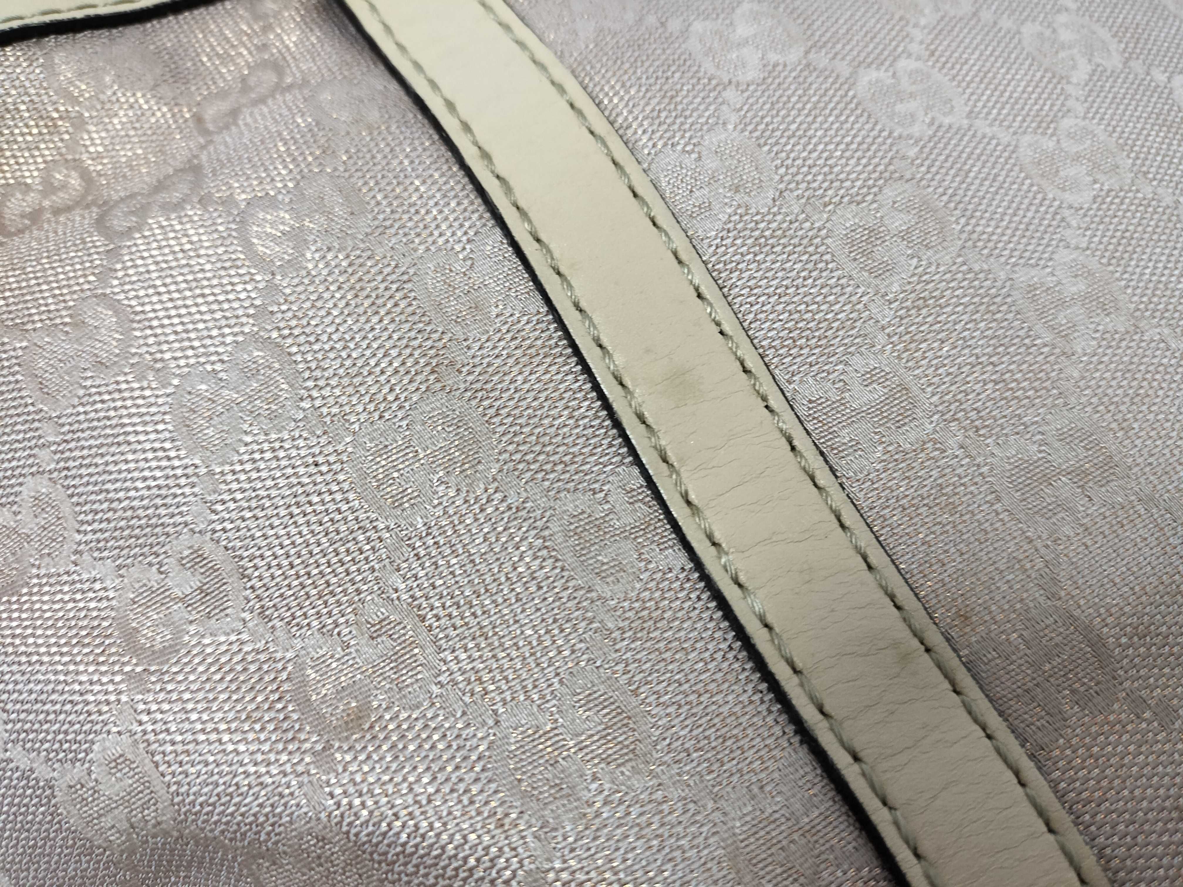 GG Canvas Gucci Hand Tote Bag — view 9