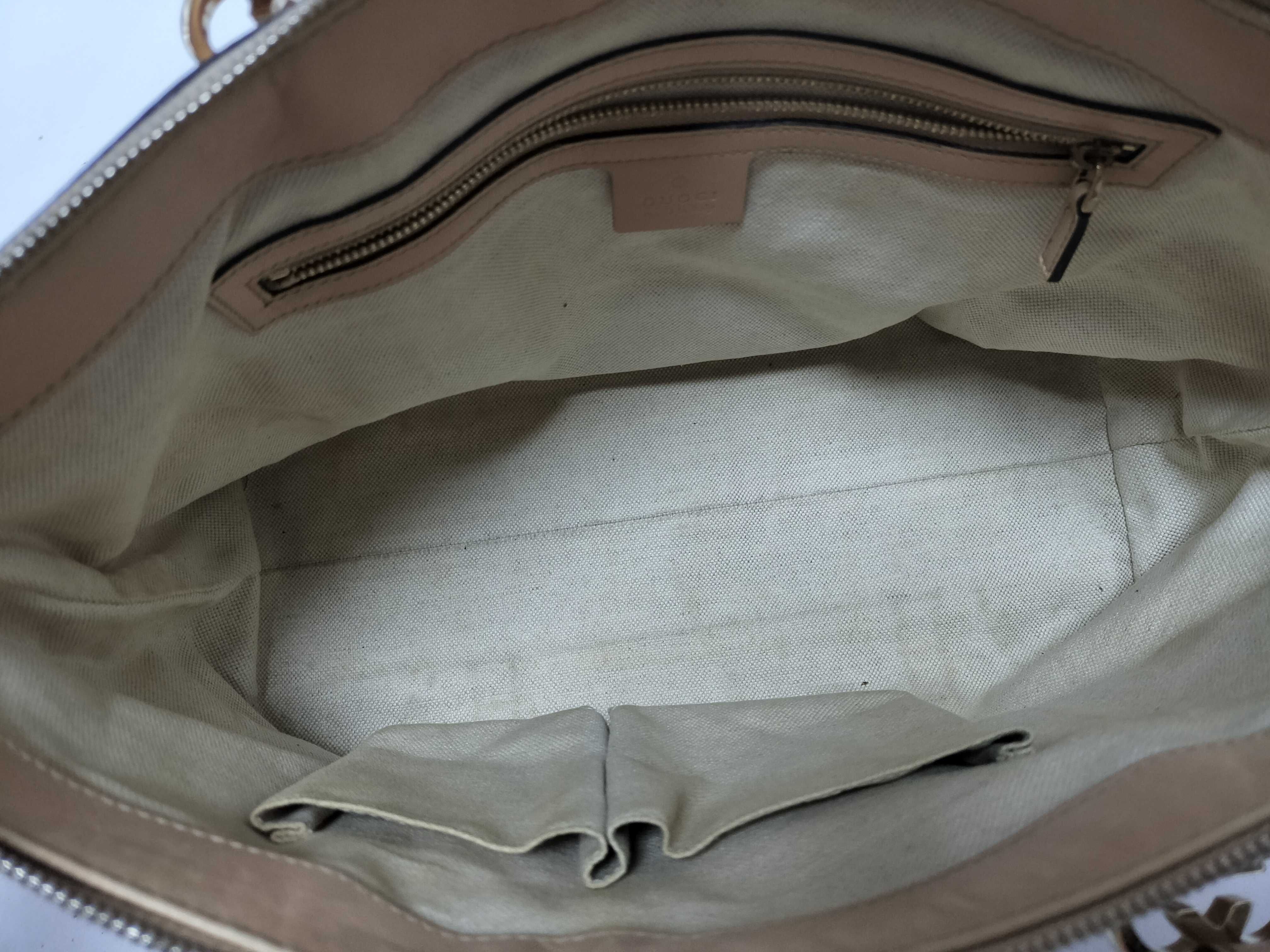 GG Canvas Gucci Hand Tote Bag — view 10