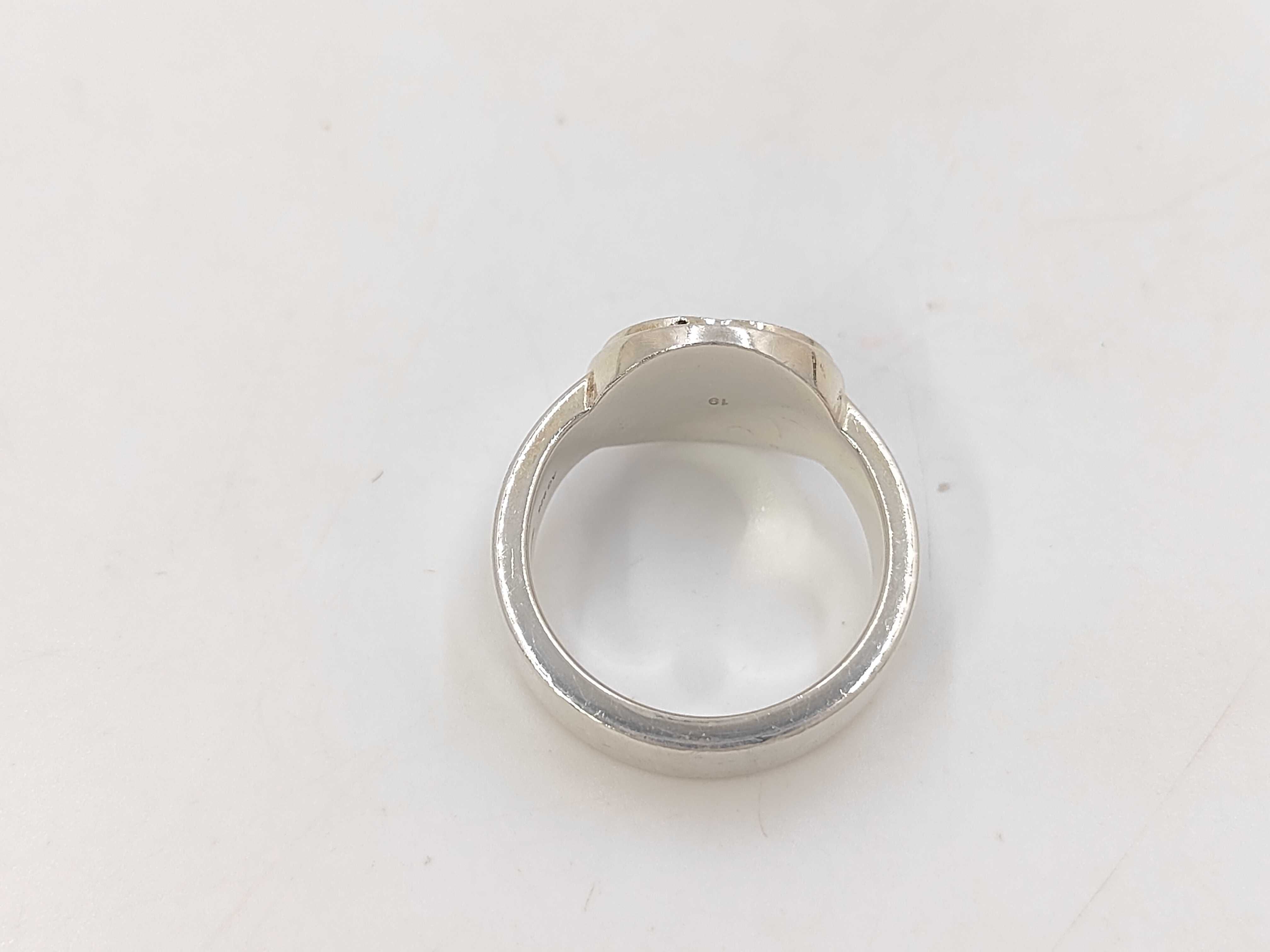 Interlocking Ring, 925 Sterling Silver, 10.9g, Size #18.5 — view 3