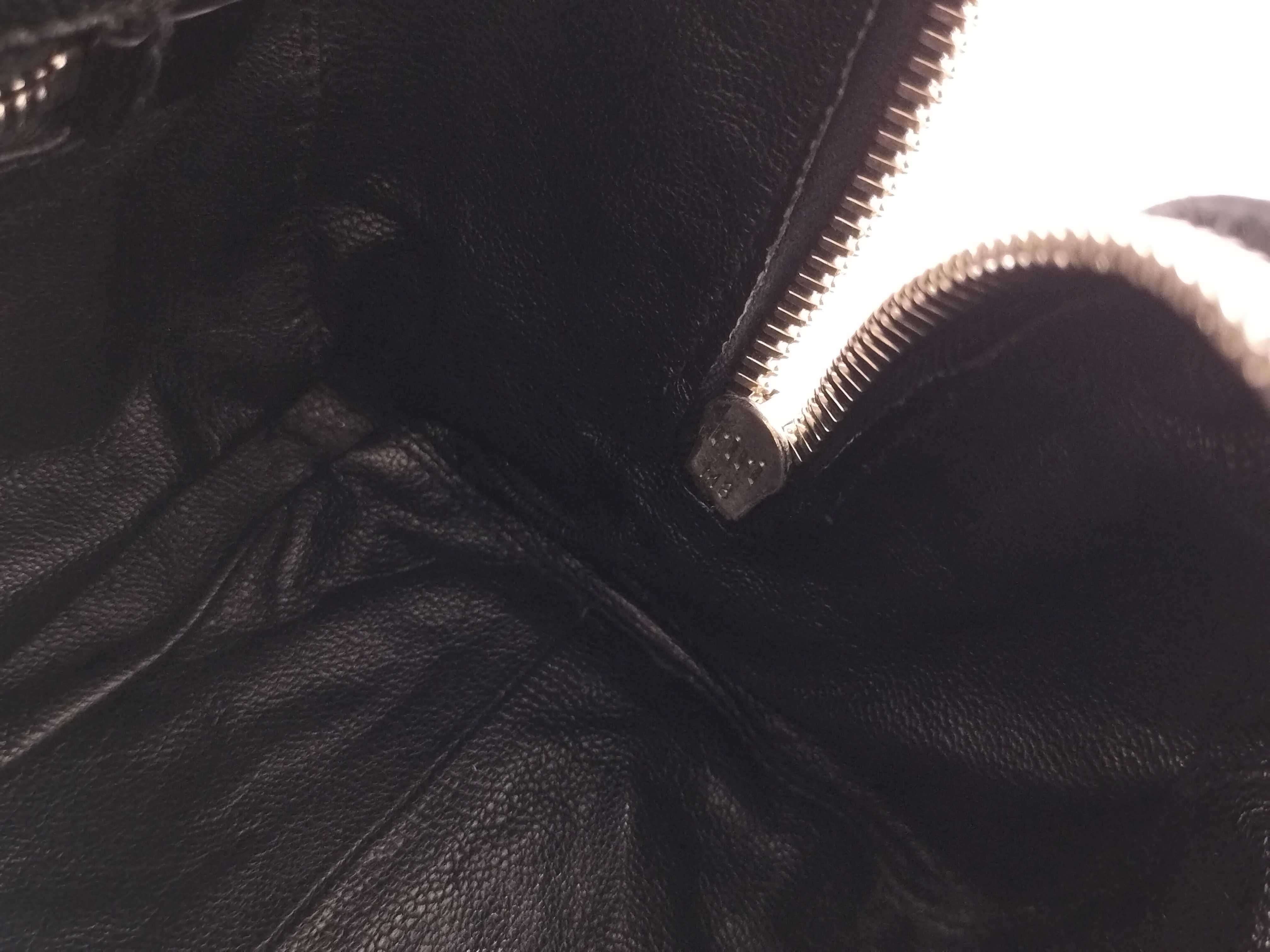 triangle plate handbag tote bag black handbag — view 15