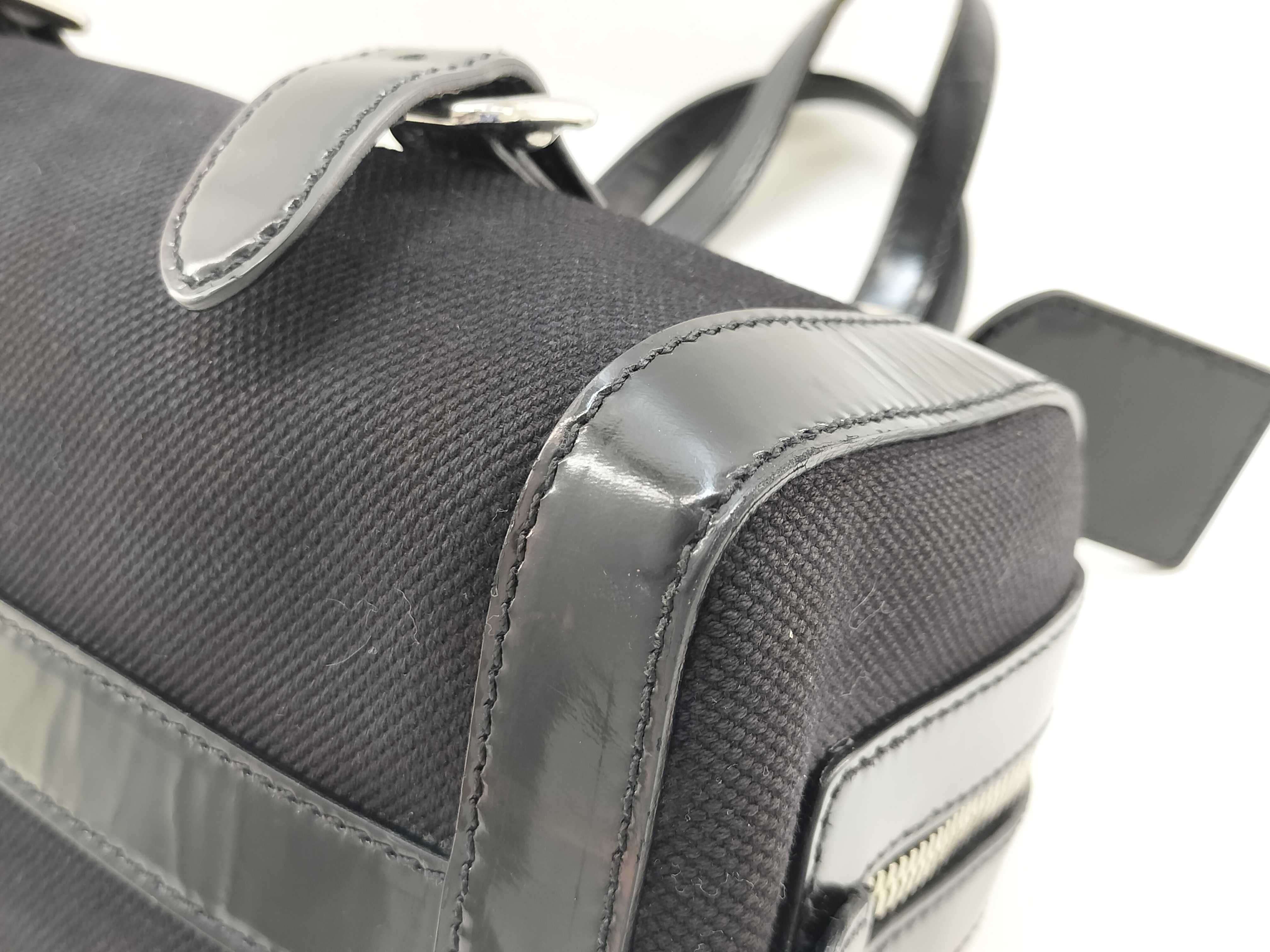triangle plate handbag tote bag black handbag — view 7