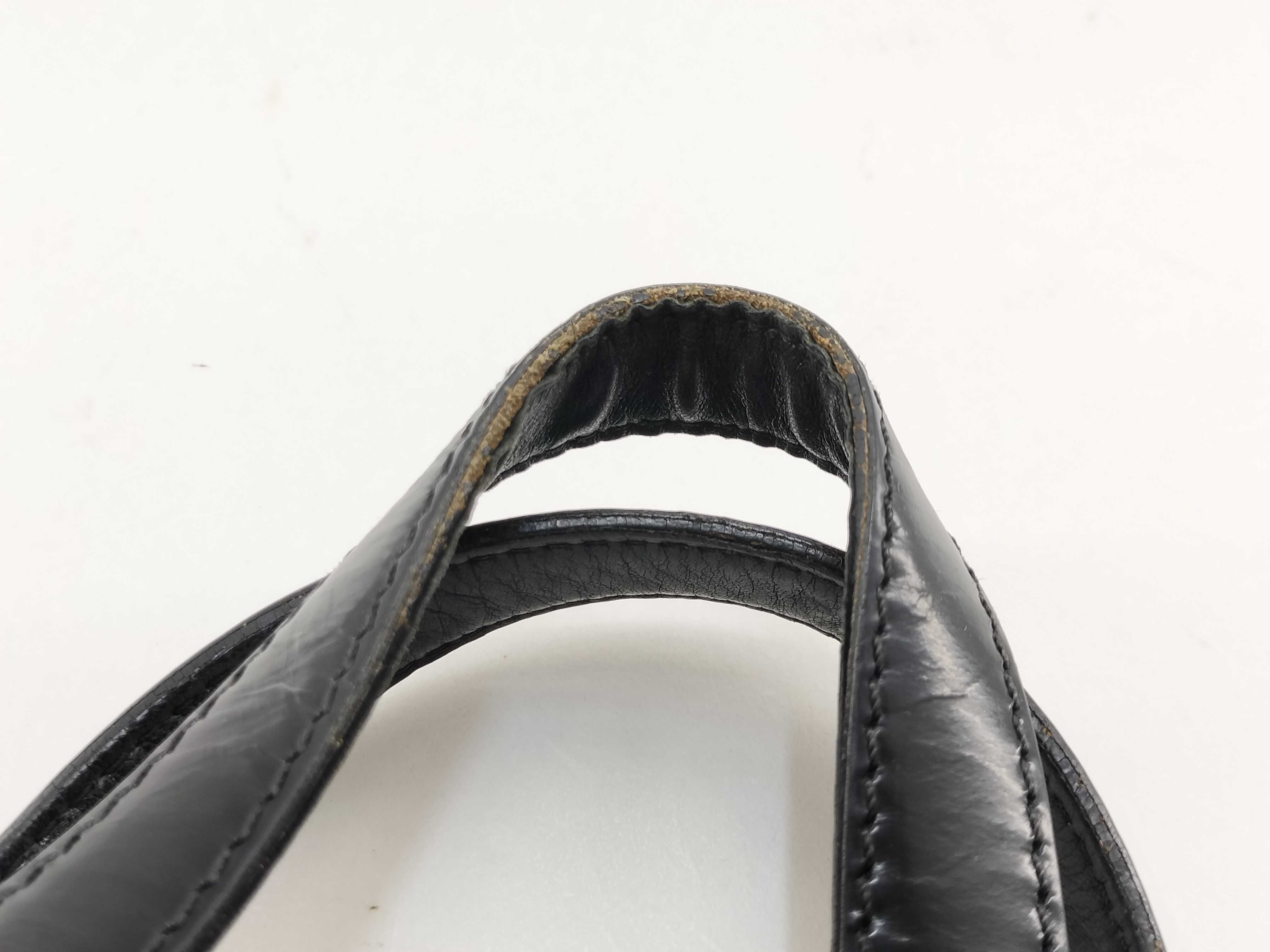 triangle plate handbag tote bag black handbag — view 9