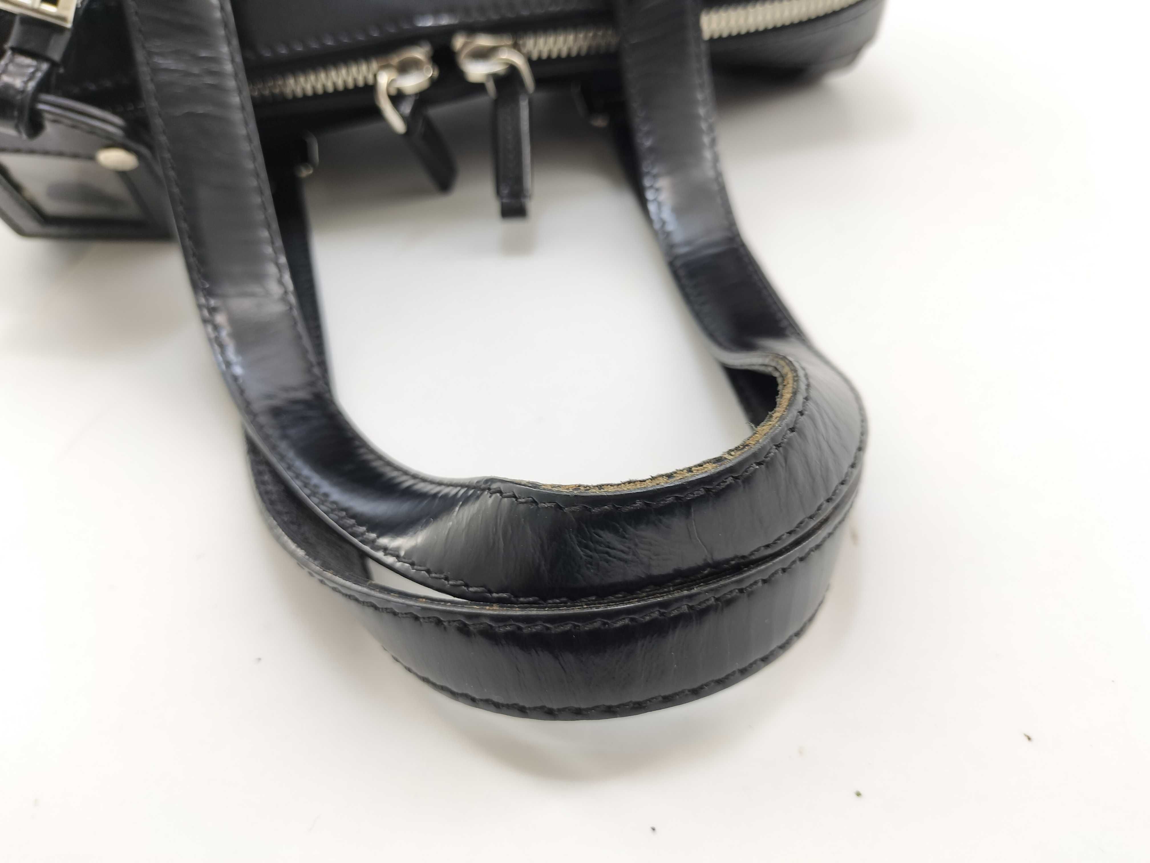 triangle plate handbag tote bag black handbag — view 10