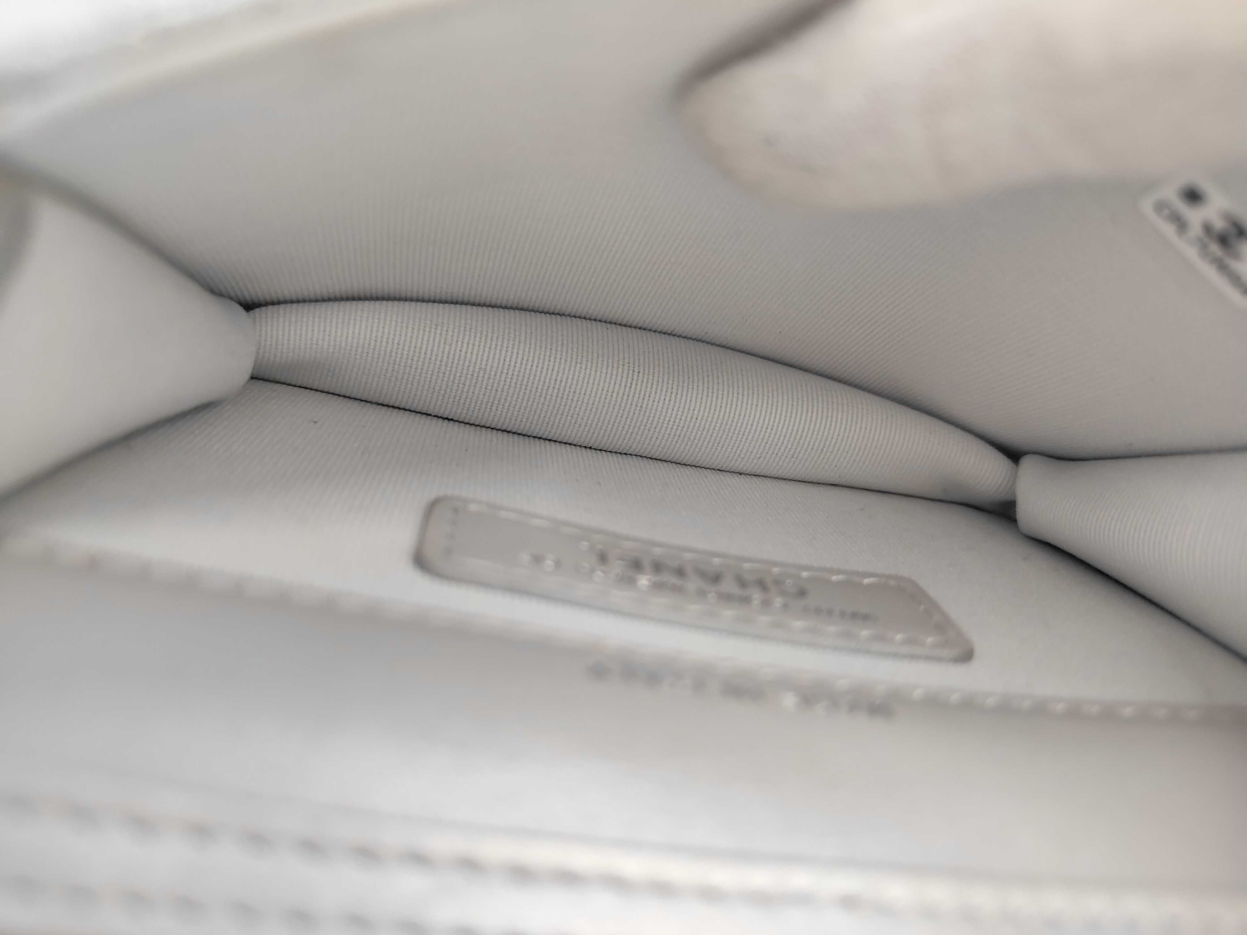 Chain Shoulder Bag — view 8