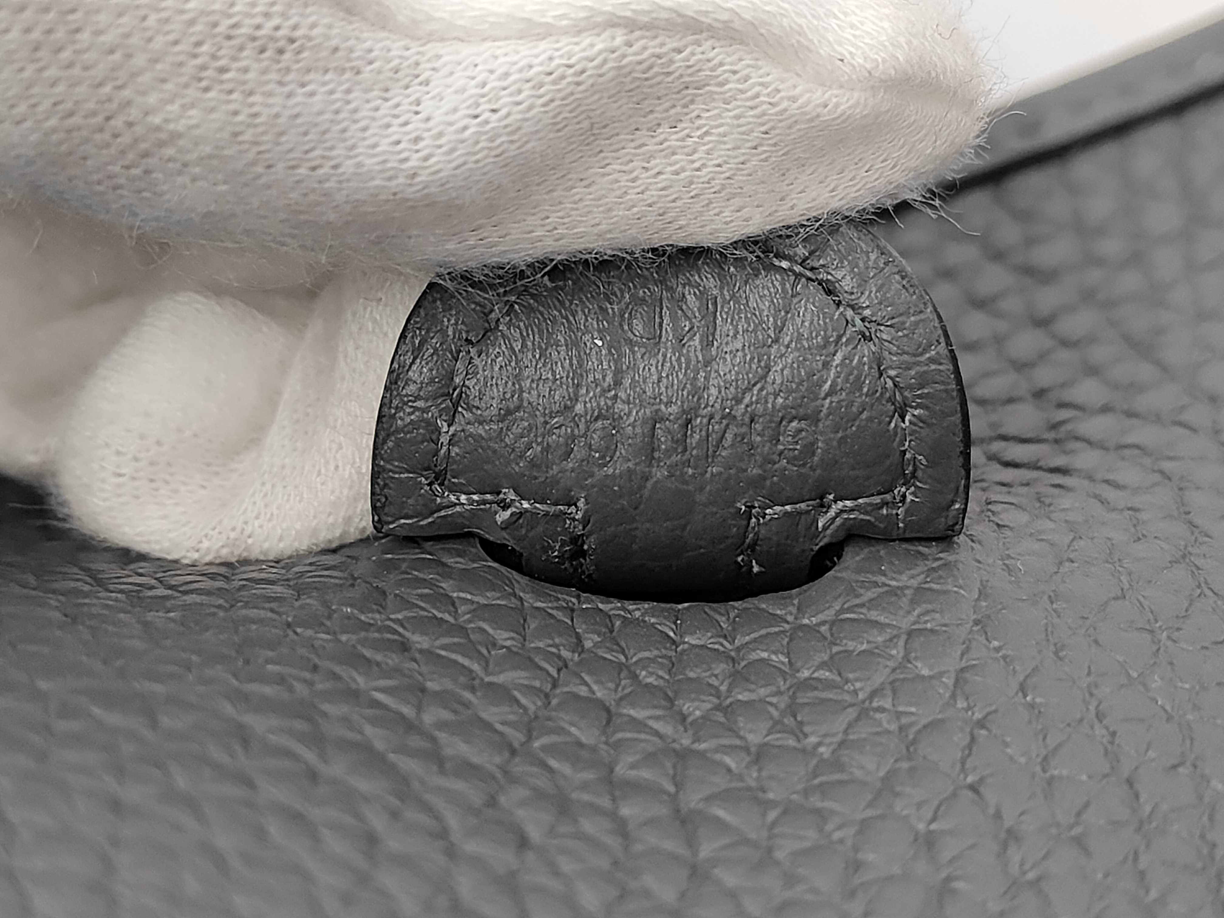 Evelyne 23 Taurillon Clemence Gris Misty Silver Hardware G Stamp Shoulder Bag — view 10