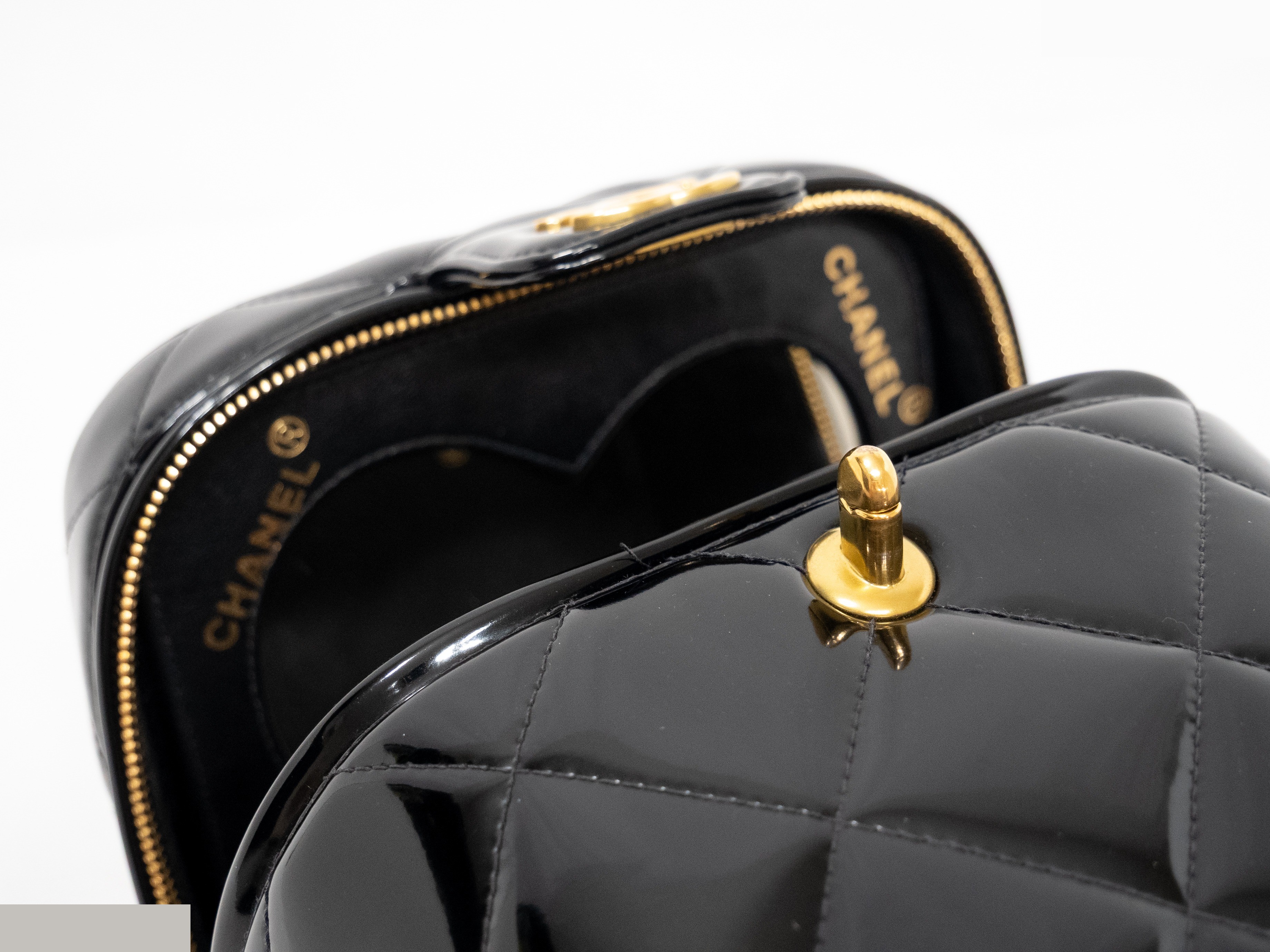 Patent leather vanity case — view 8